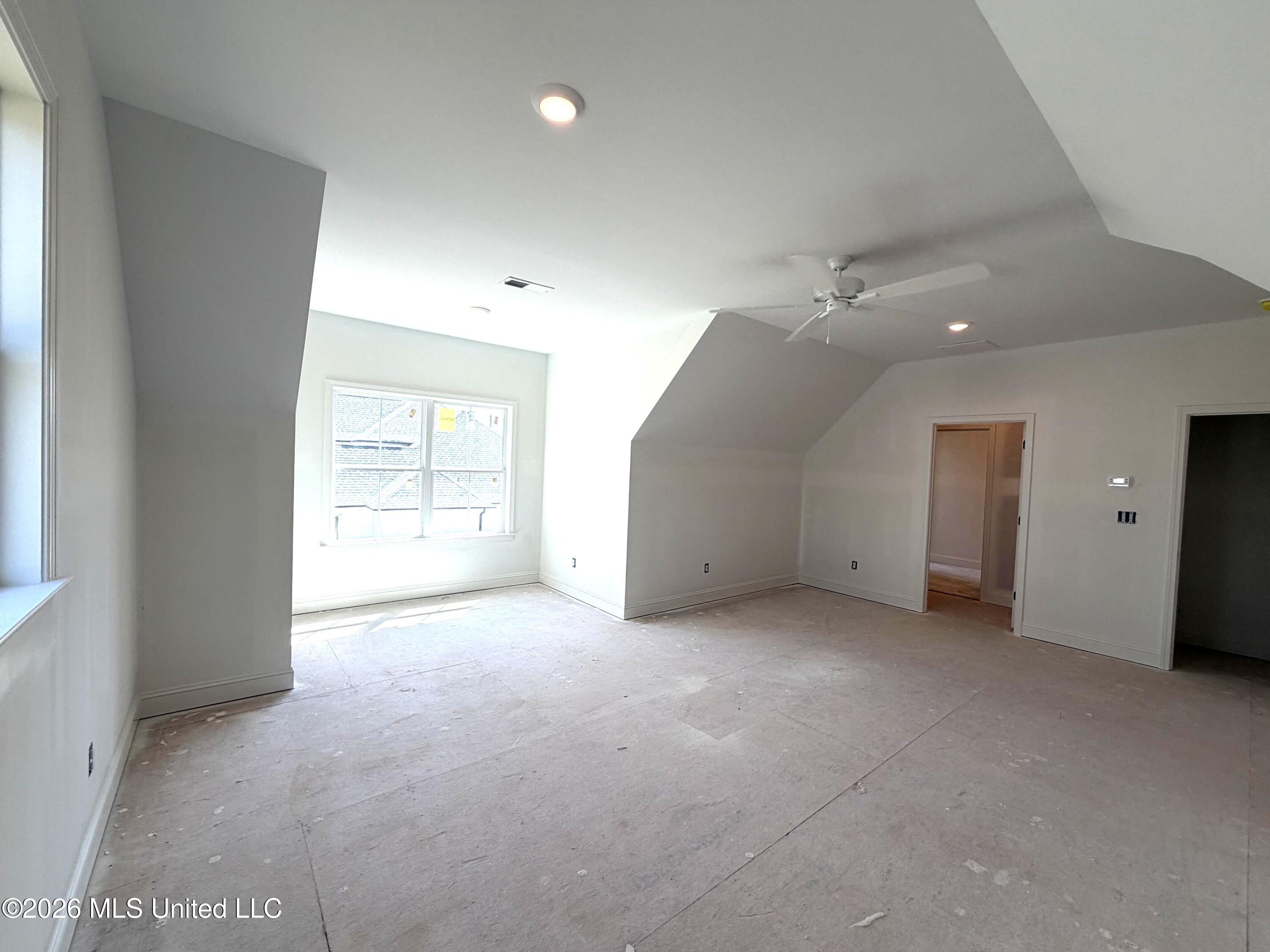 2061 Livingston Way Property Photo 20