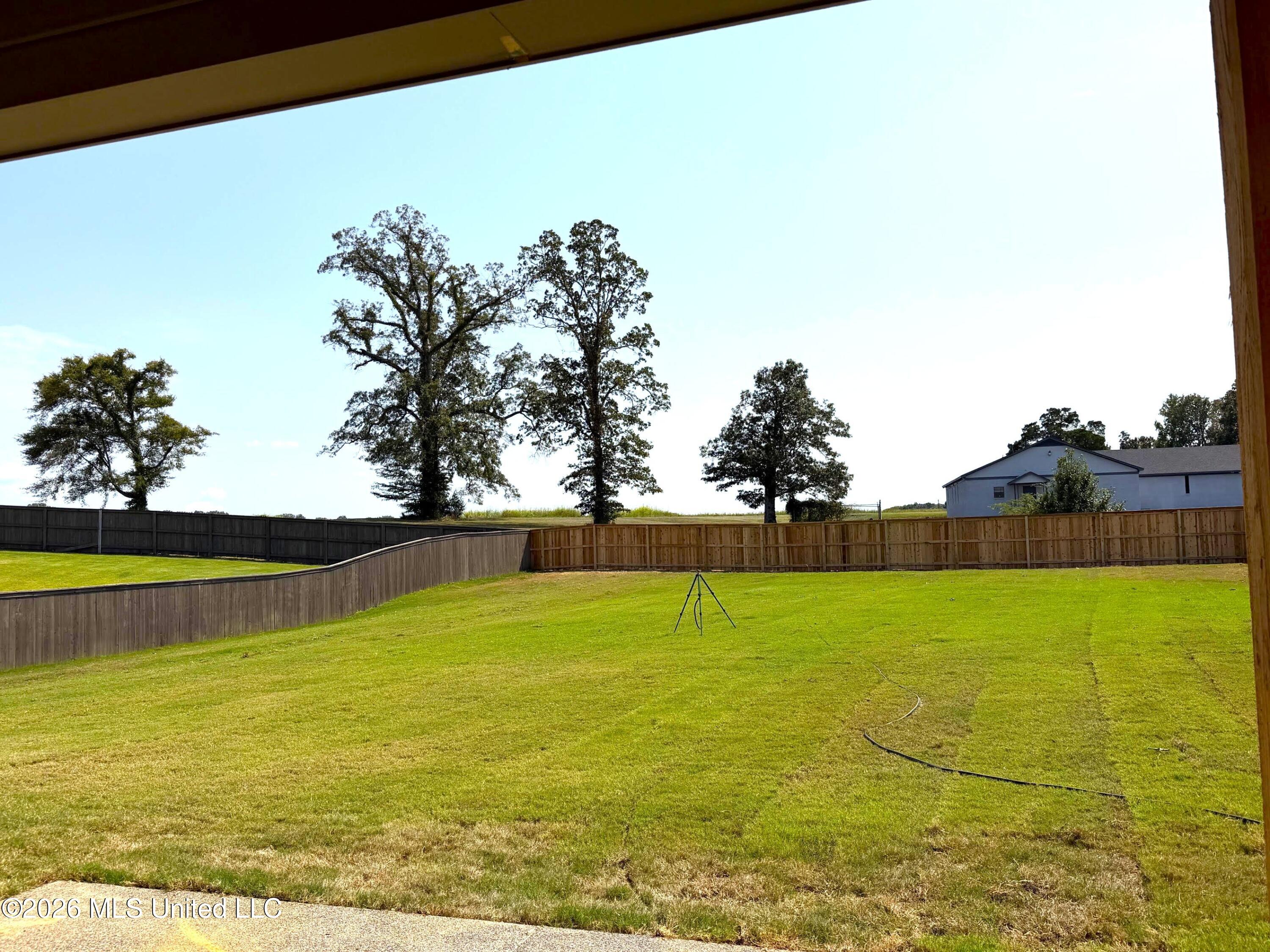 2061 Livingston Way Property Photo 23