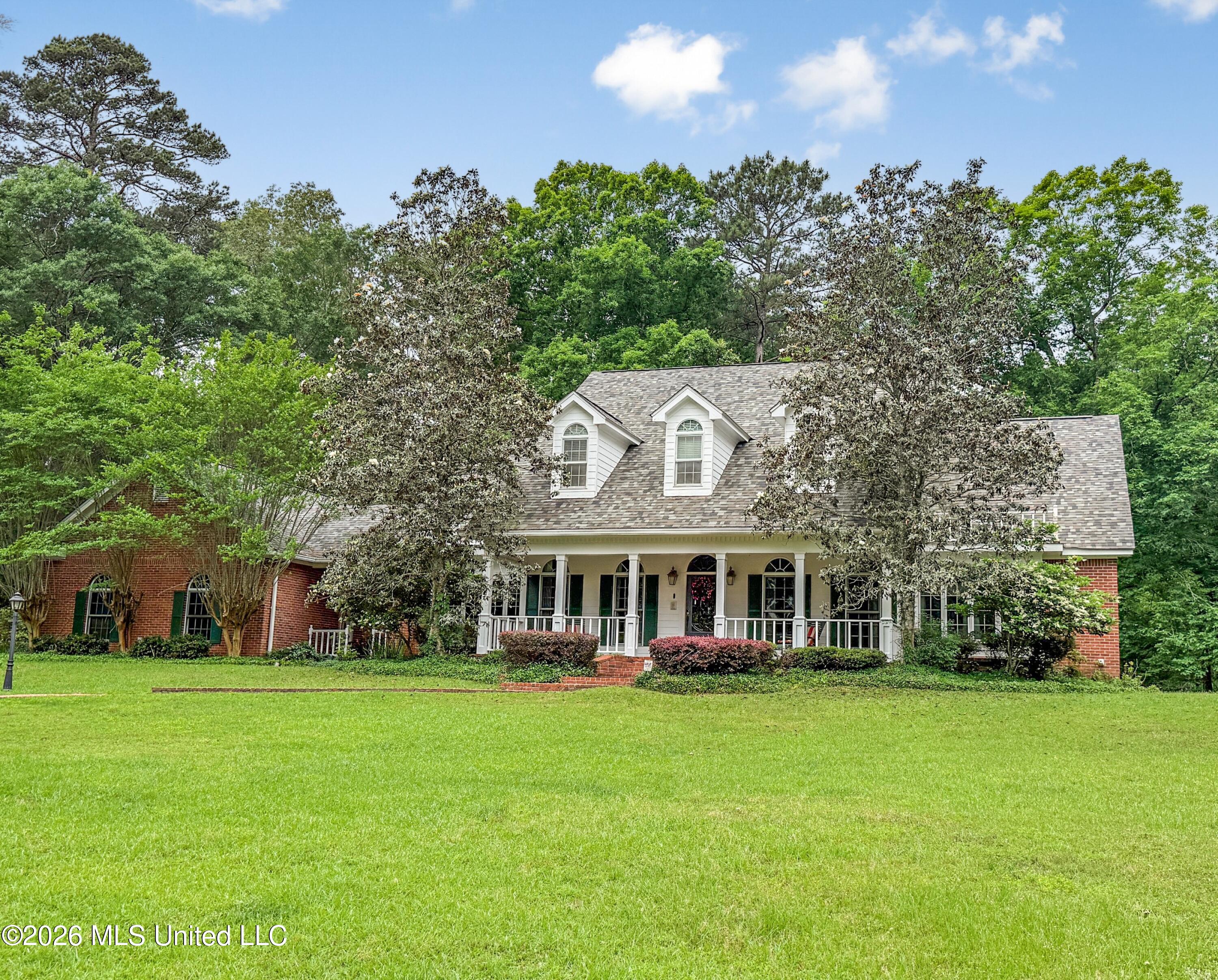 2039 Perrott Road Property Photo 1