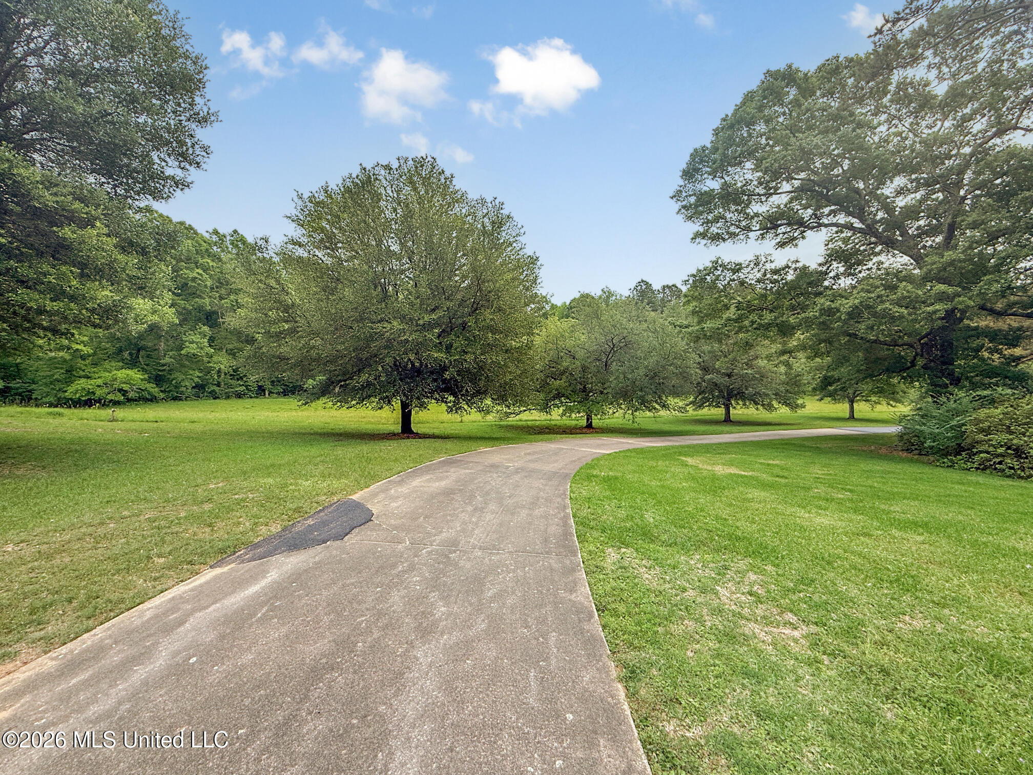 2039 Perrott Road Property Photo 3