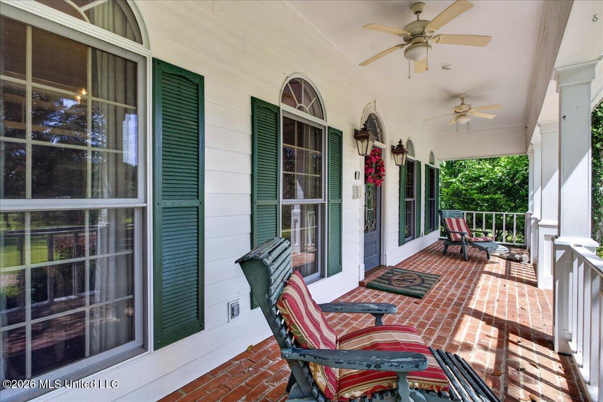 2039 Perrott Road Property Photo 24