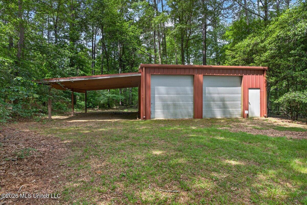2039 Perrott Road Property Photo 63