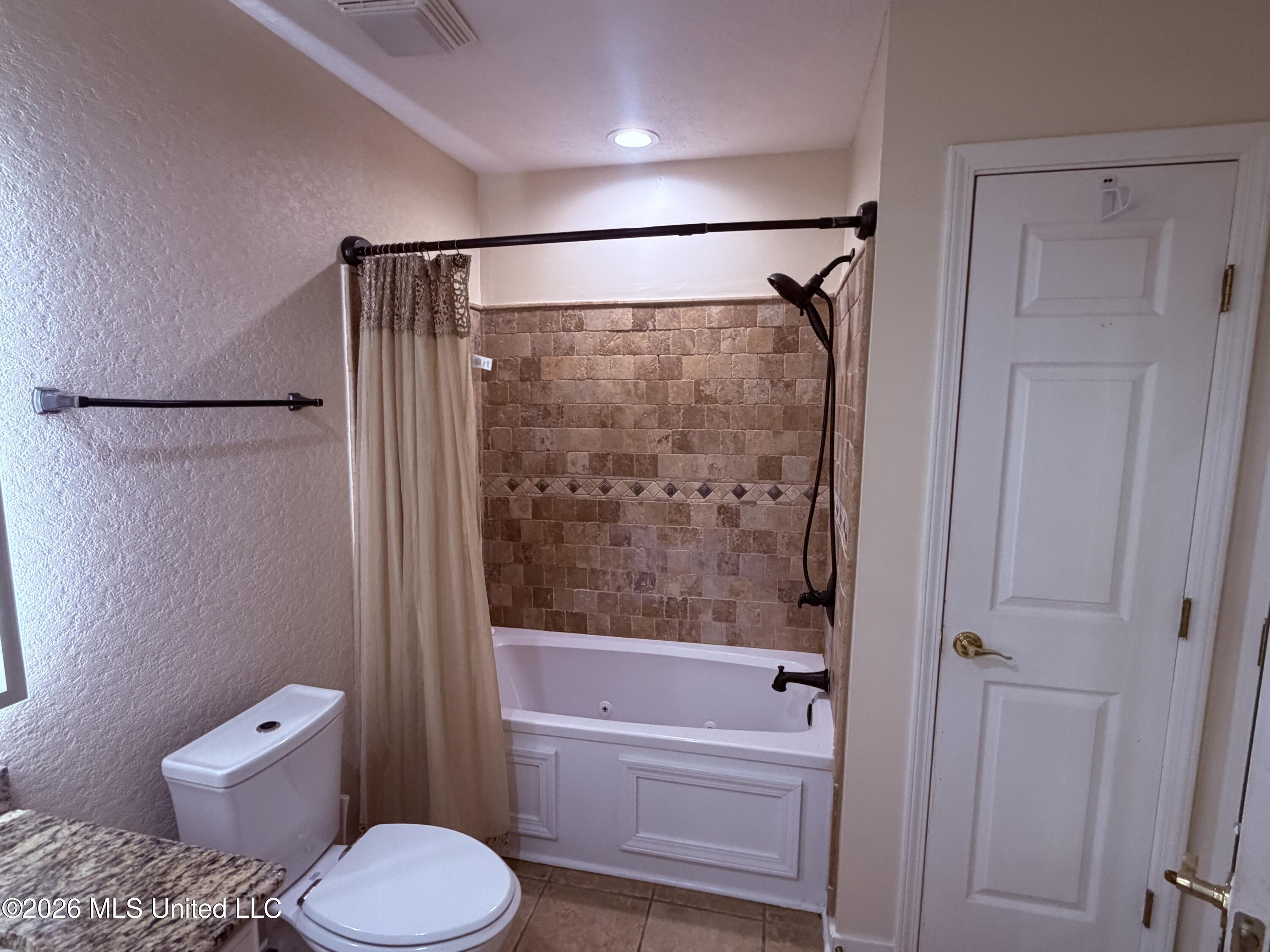 1010 Gerrits Landing Property Photo 18