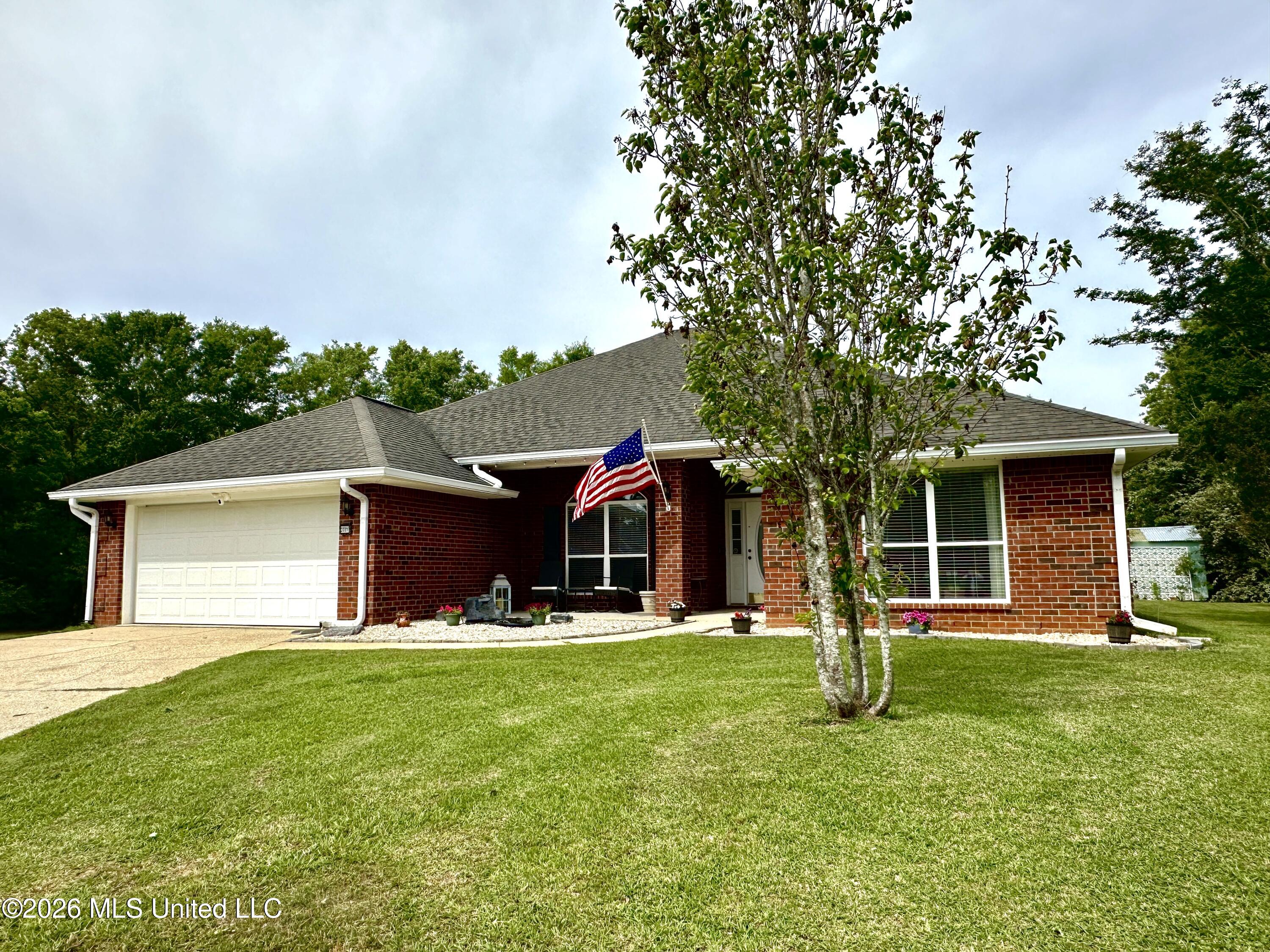 3031 Brookwood Drive Property Photo 1