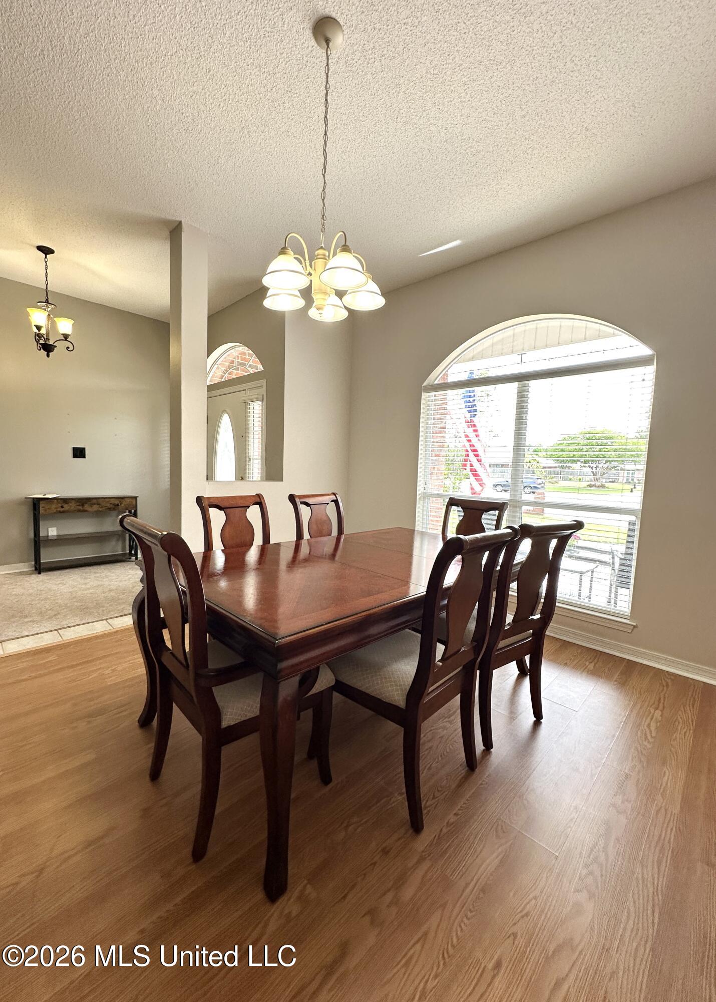 3031 Brookwood Drive Property Photo 4