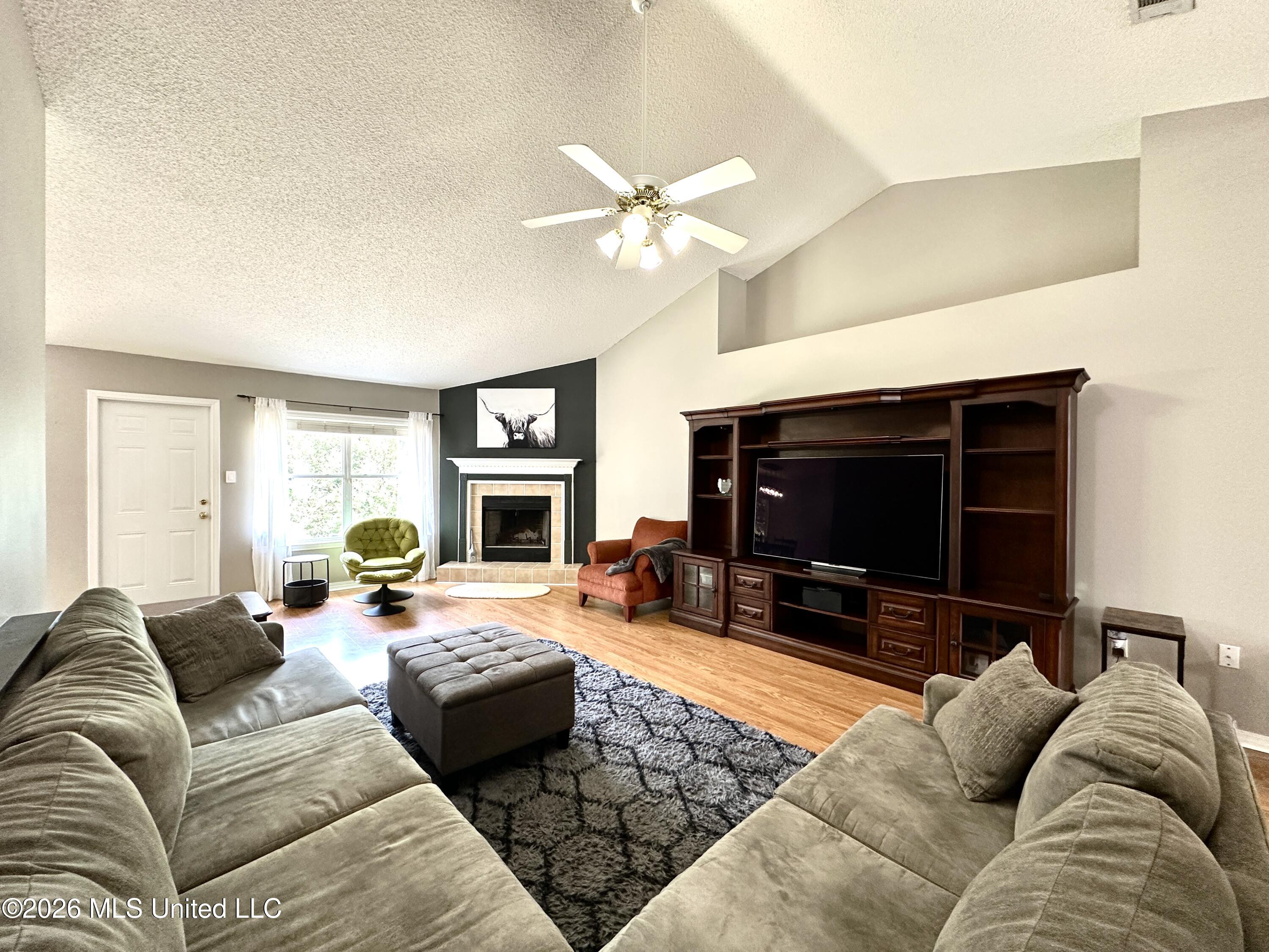 3031 Brookwood Drive Property Photo 9