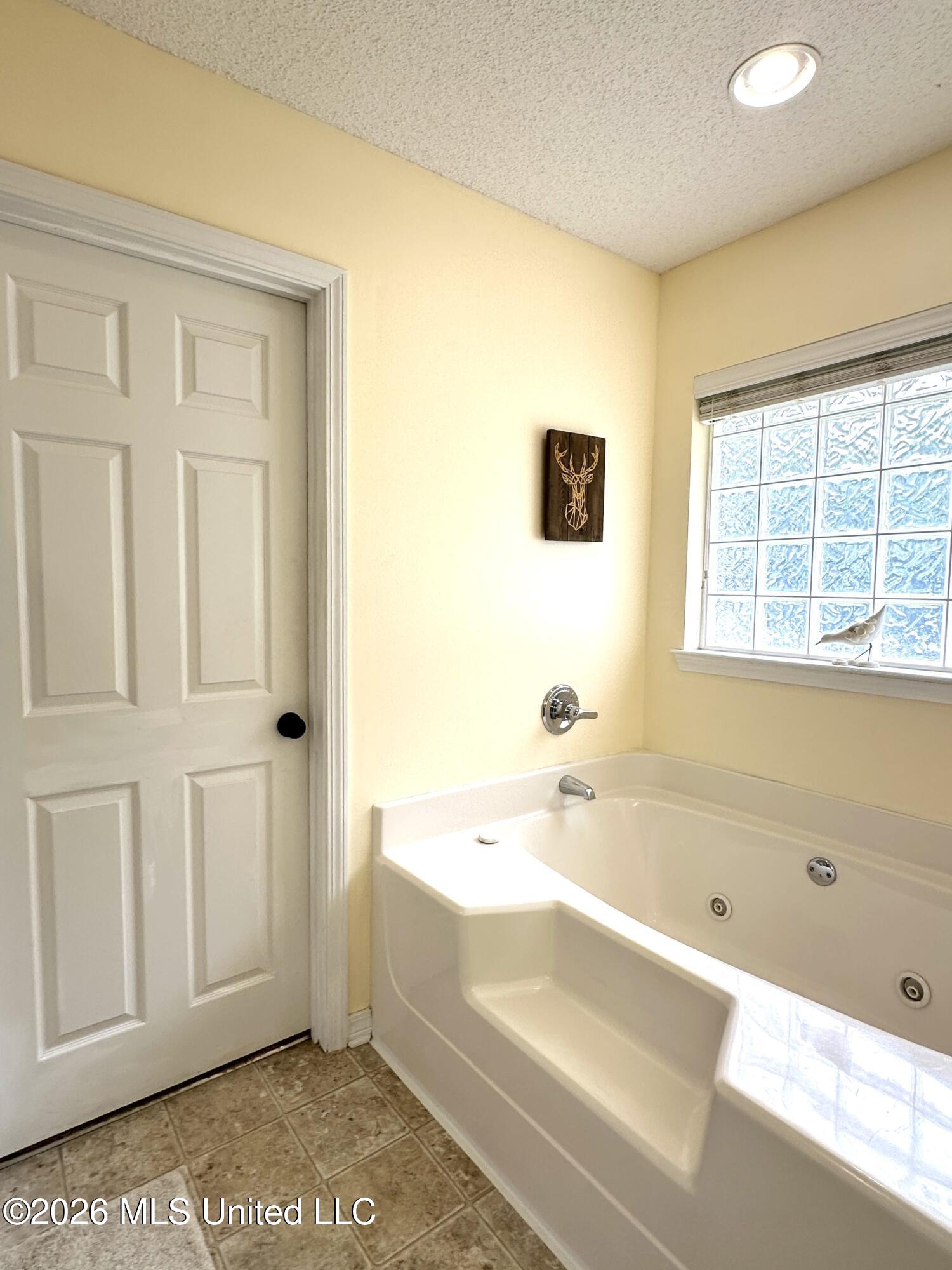 3031 Brookwood Drive Property Photo 27