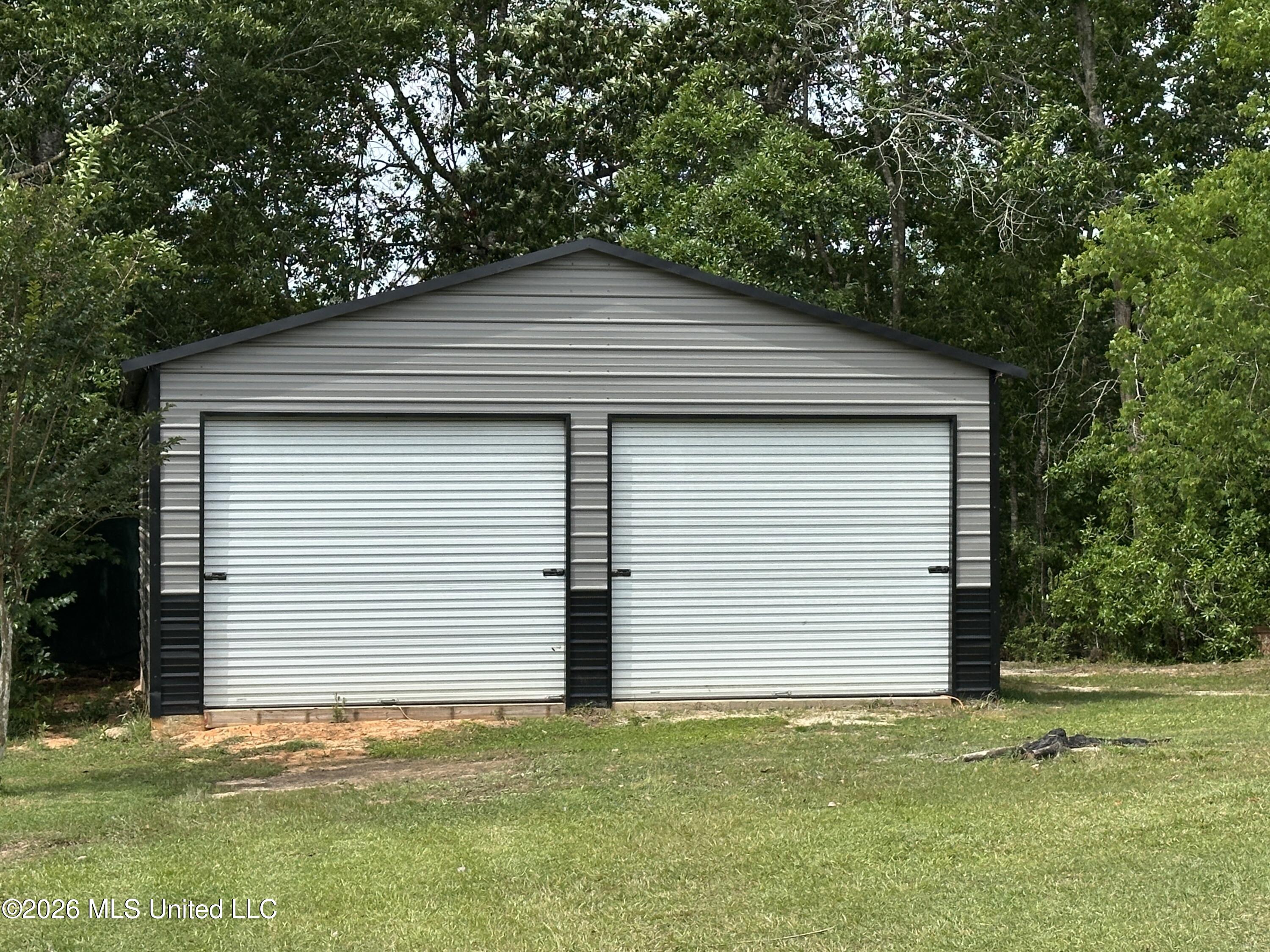 3031 Brookwood Drive Property Photo 33