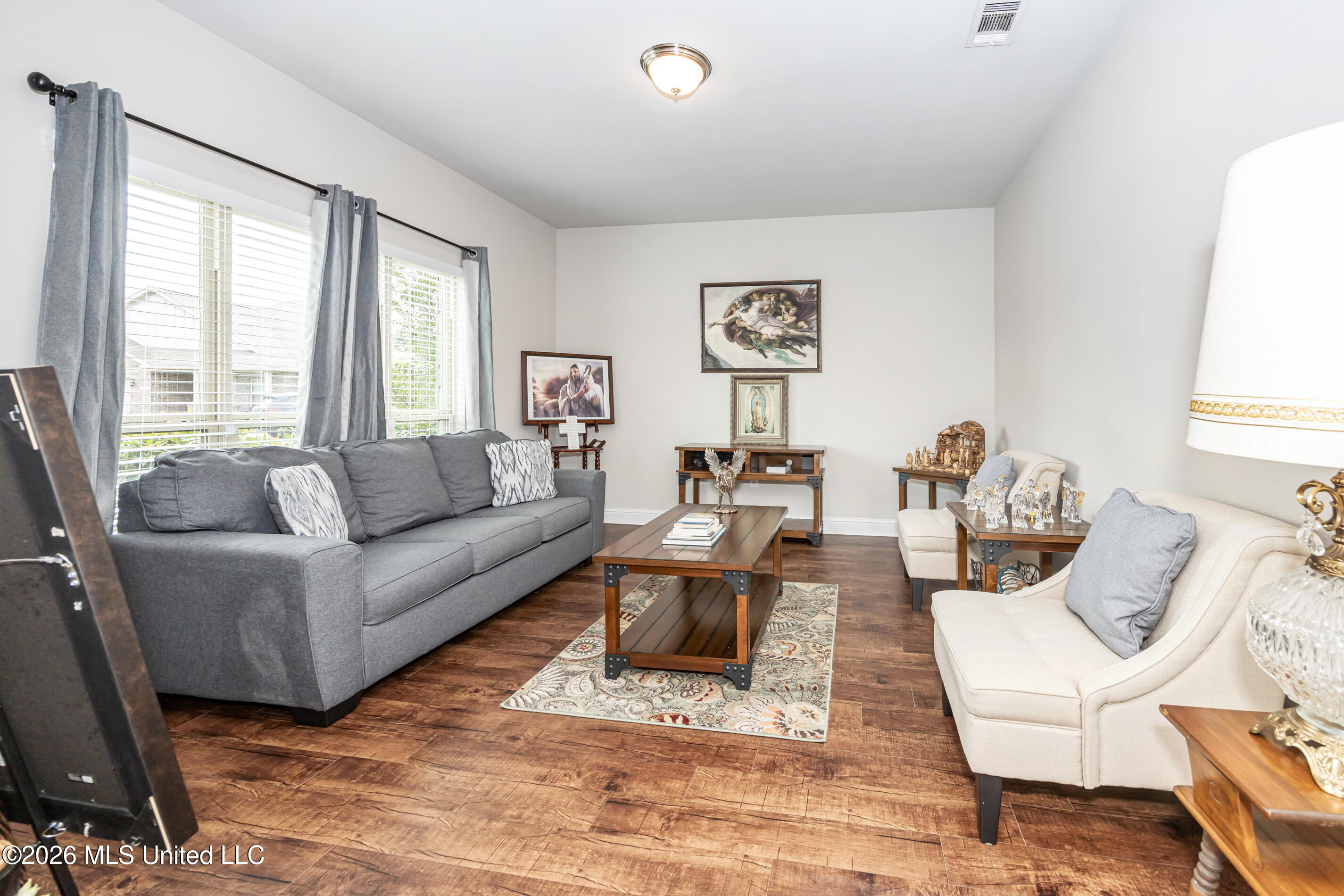 1006 Prairiegrass Court Property Photo 8