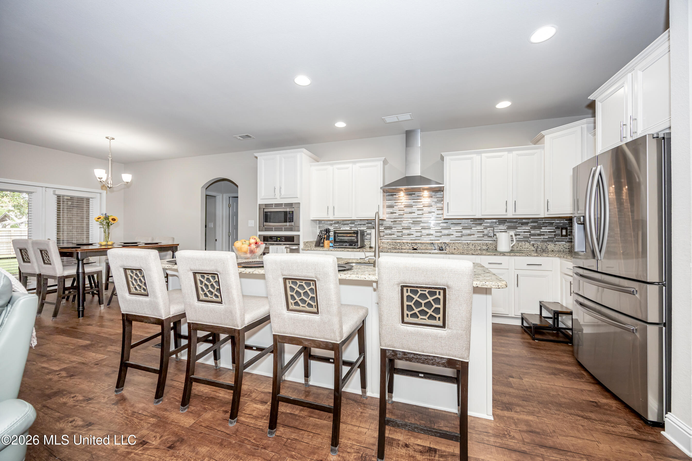 1006 Prairiegrass Court Property Photo 14