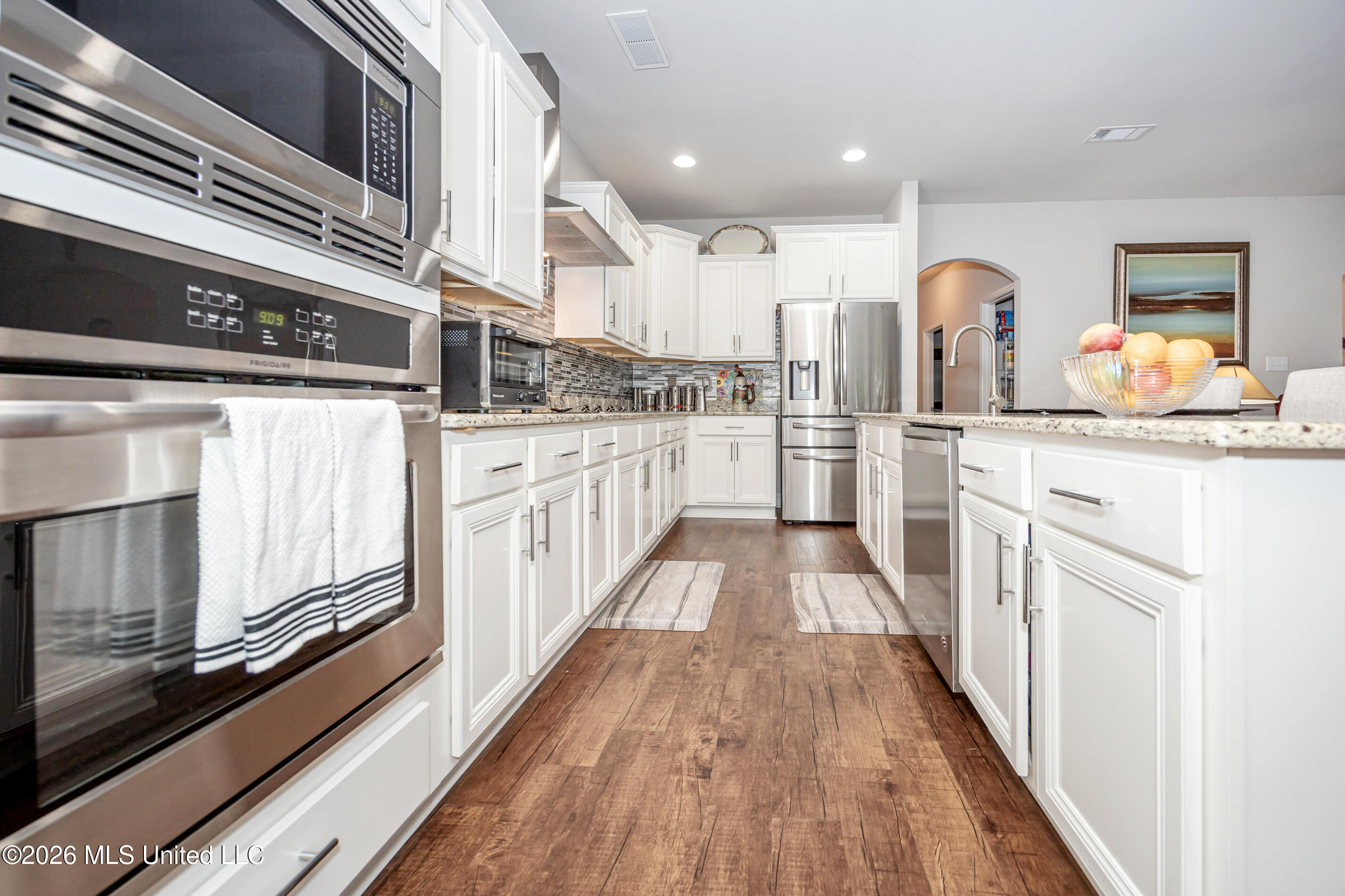 1006 Prairiegrass Court Property Photo 18