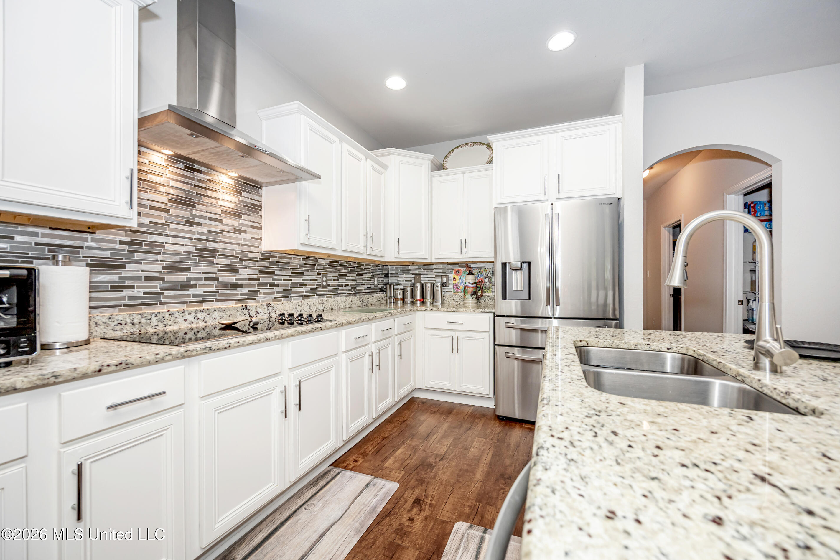 1006 Prairiegrass Court Property Photo 19