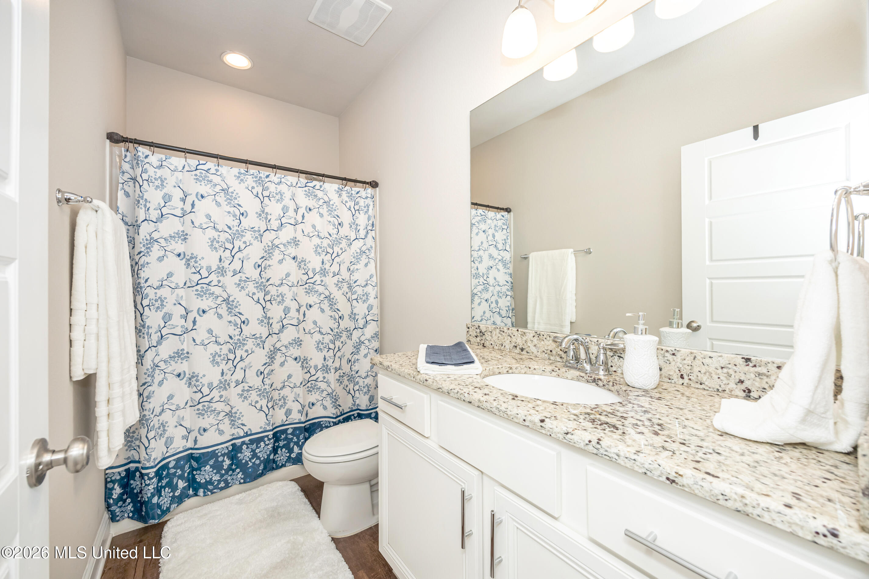 1006 Prairiegrass Court Property Photo 49