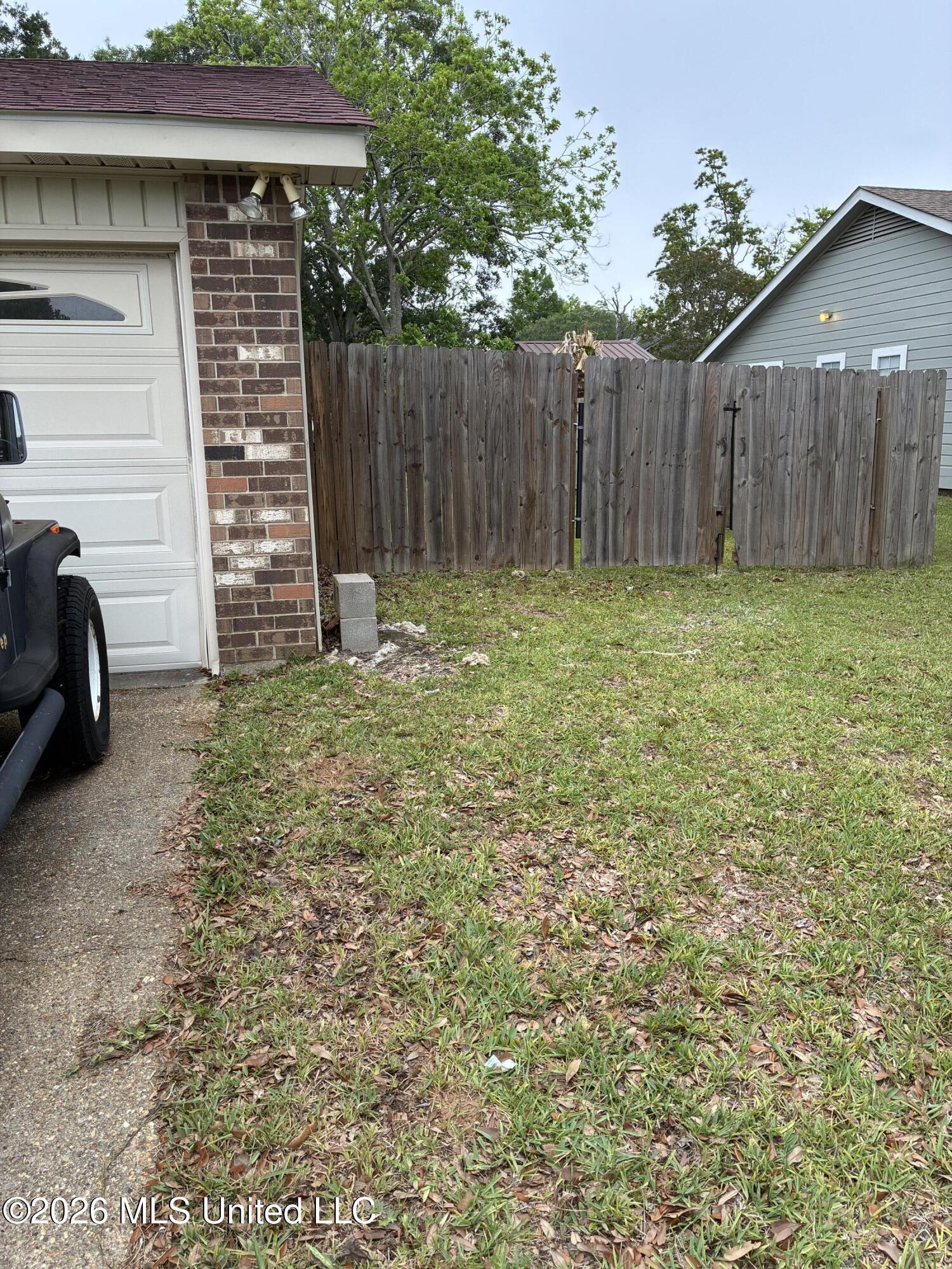1708 Geerkin Street Property Photo 33