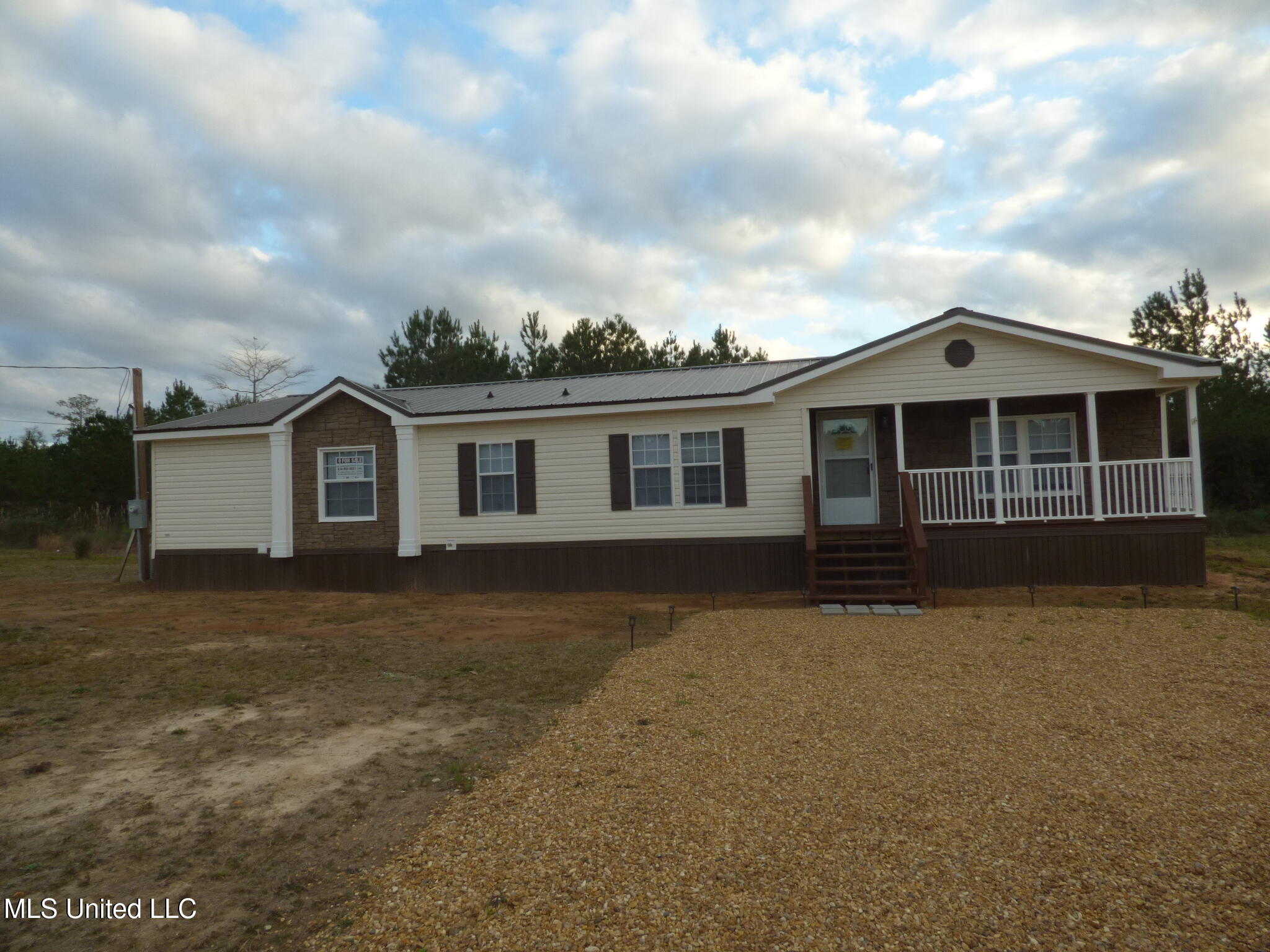 2075 Hartwell Road