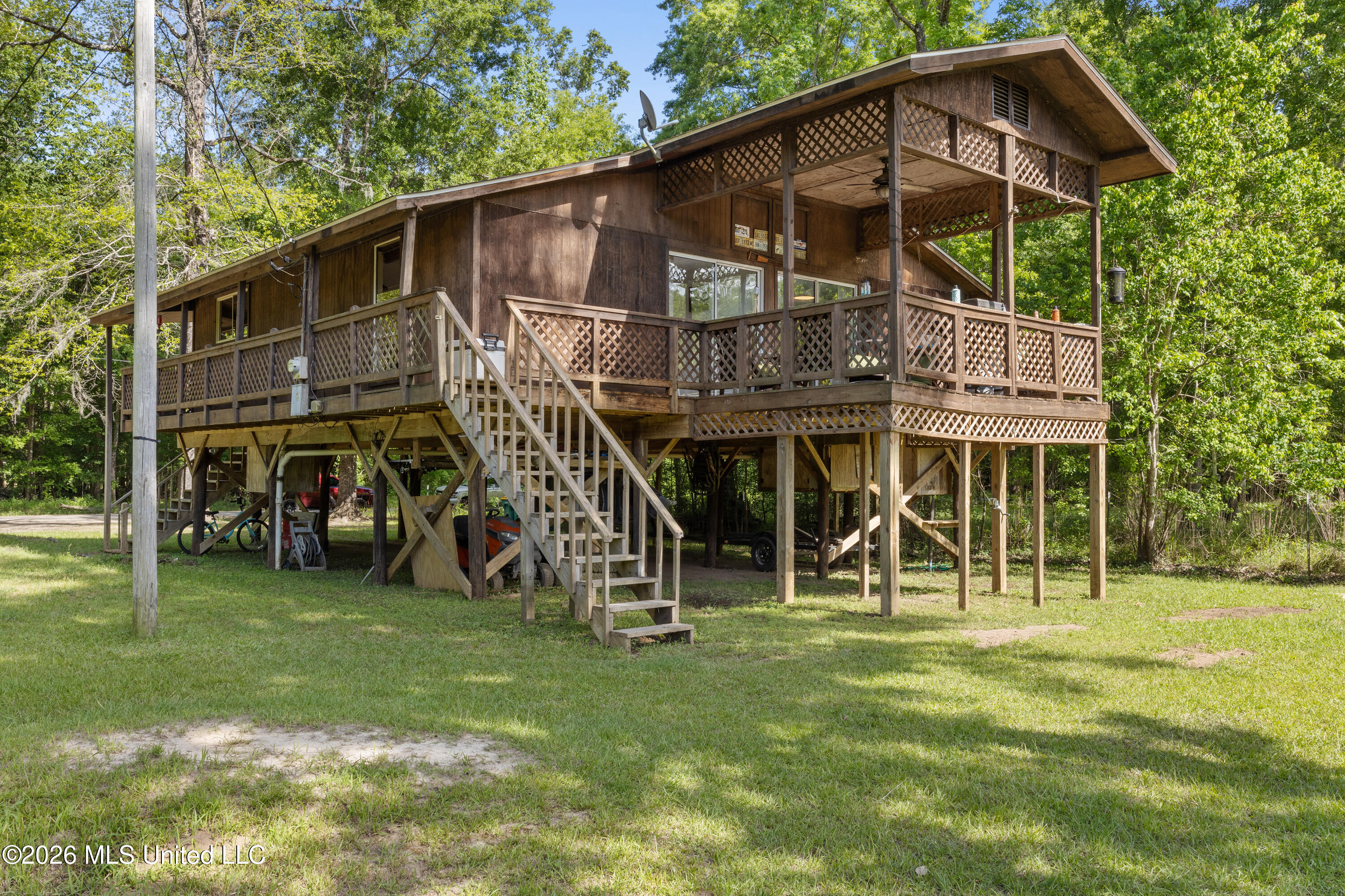 24748 Davis Dead River Circle Property Photo 1