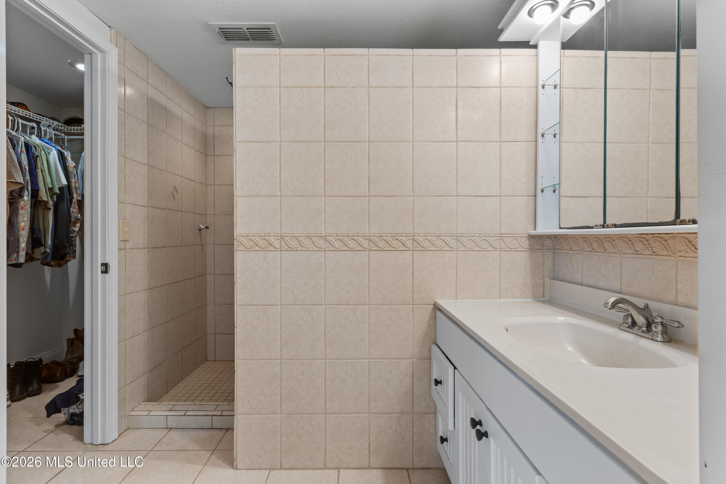 24748 Davis Dead River Circle Property Photo 23