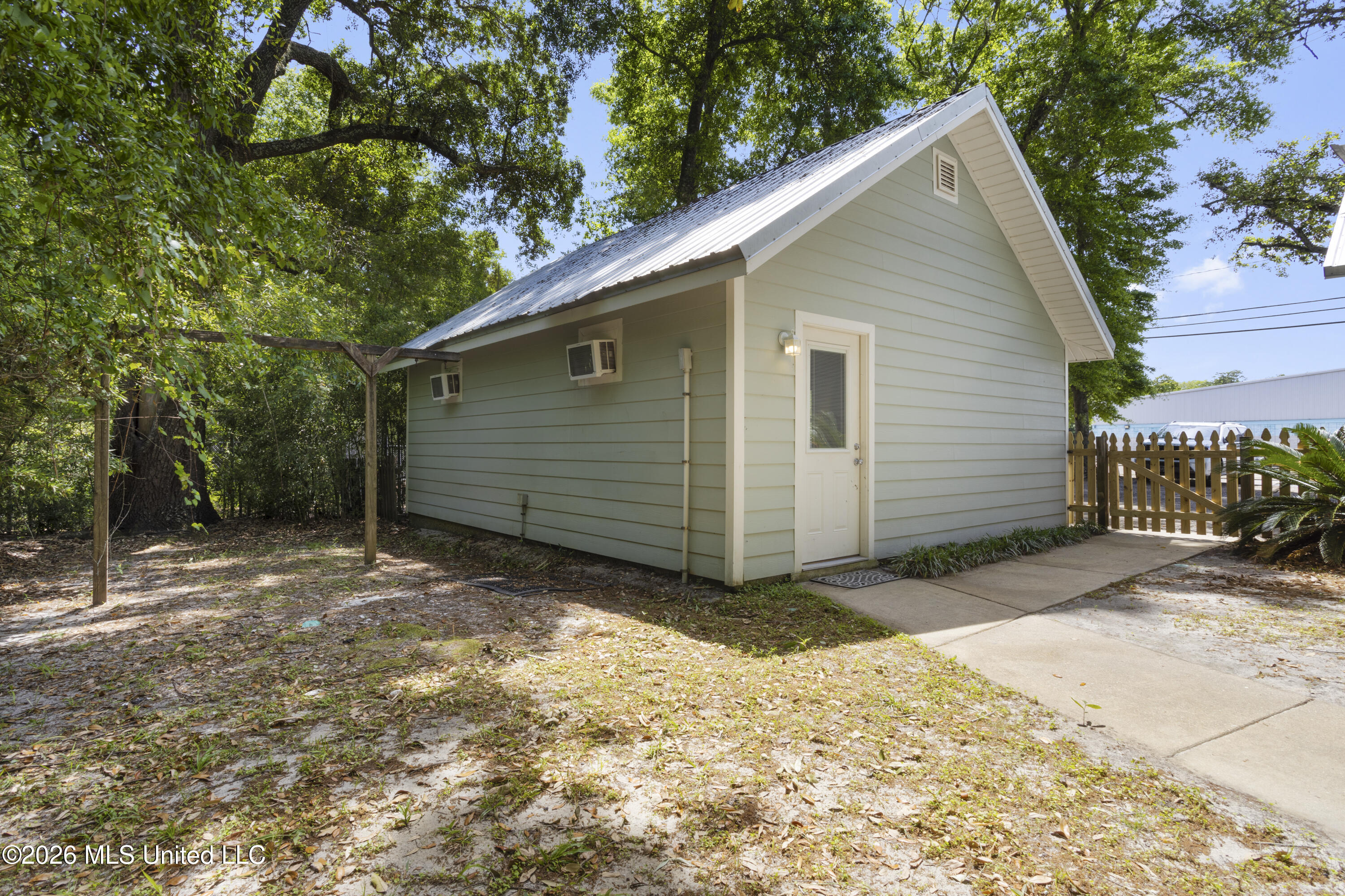 266 Debuys Road Property Photo 28