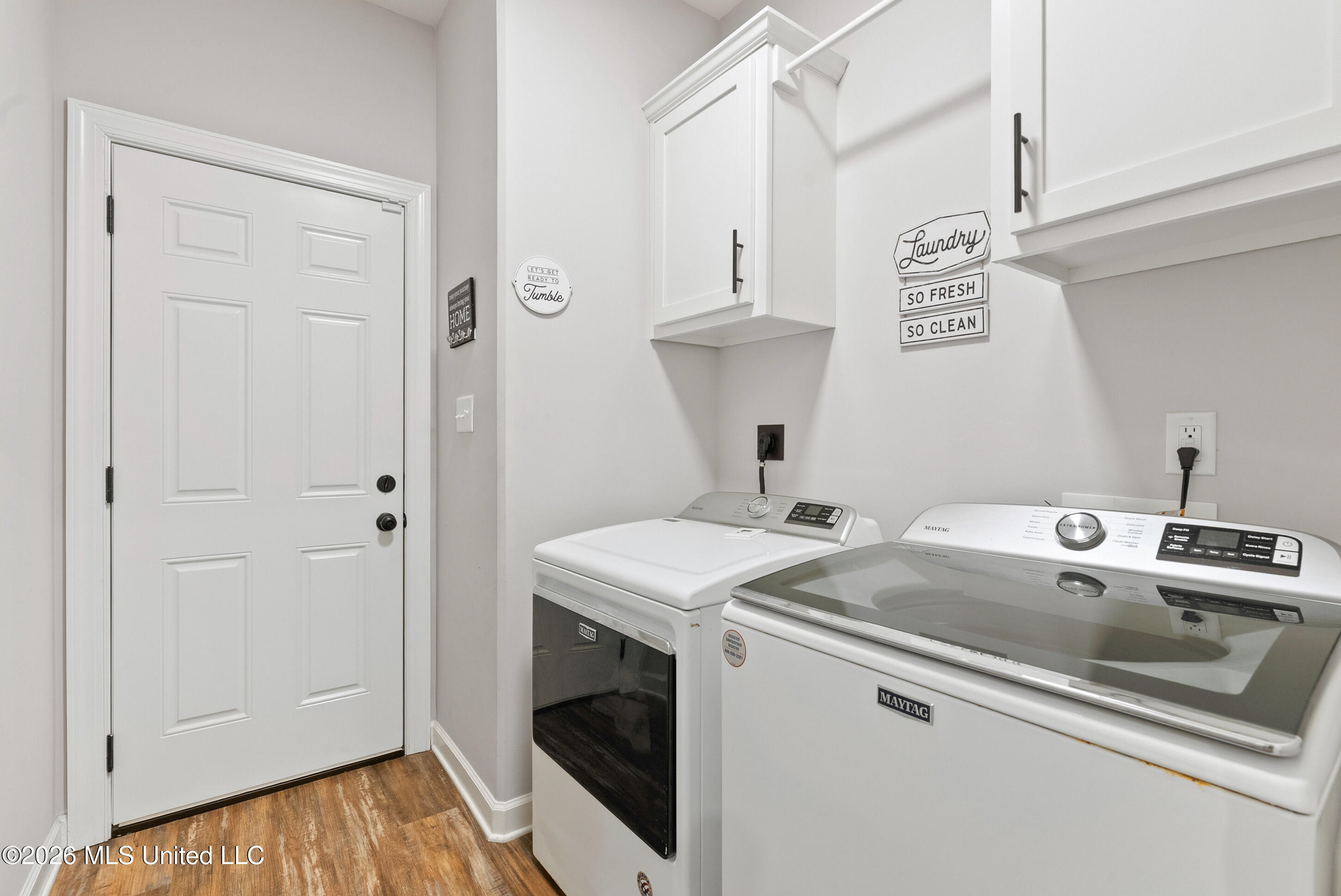 3776 Andreas Drive Property Photo 19