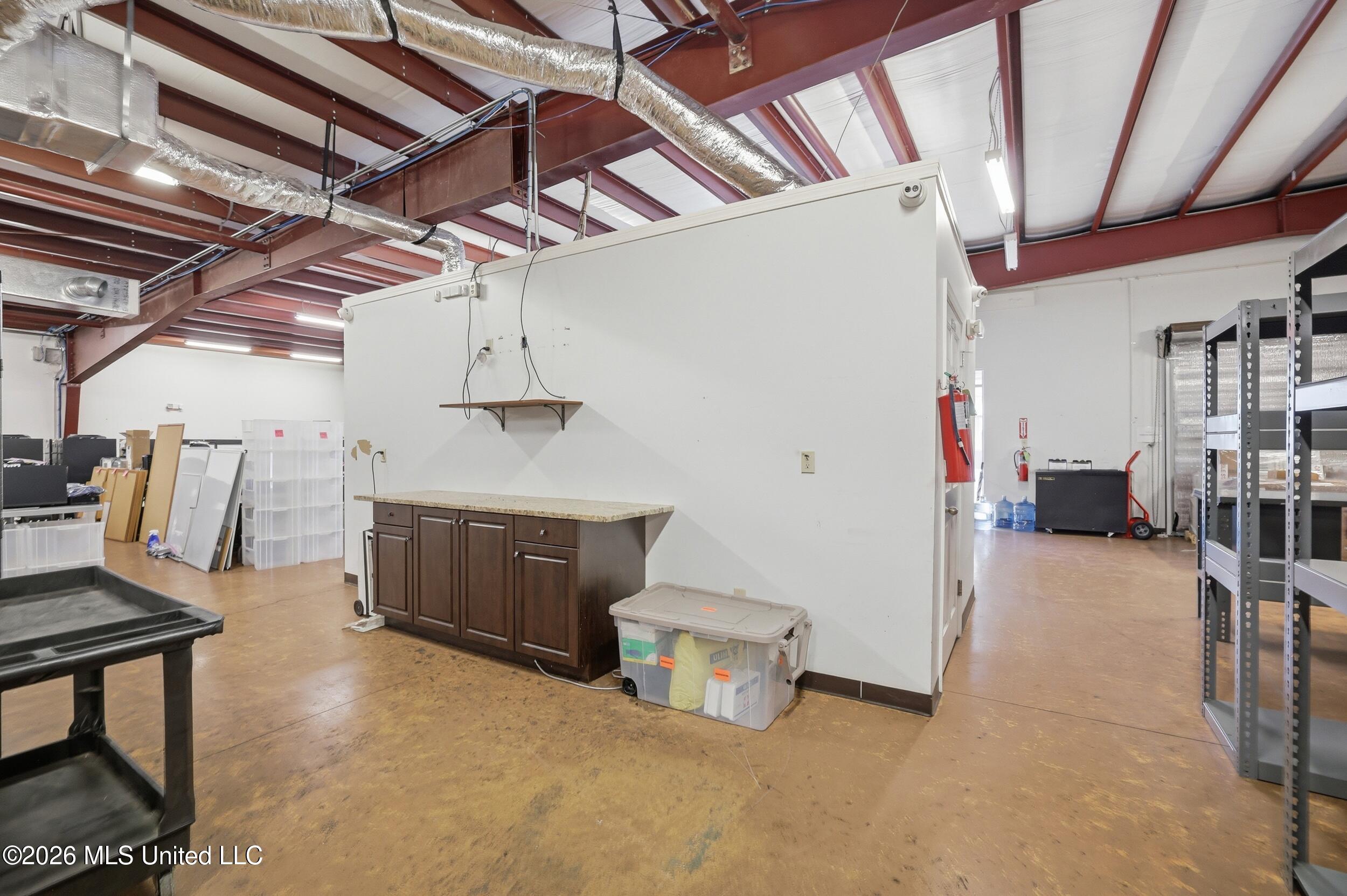 995 N Halstead Road Property Photo 33