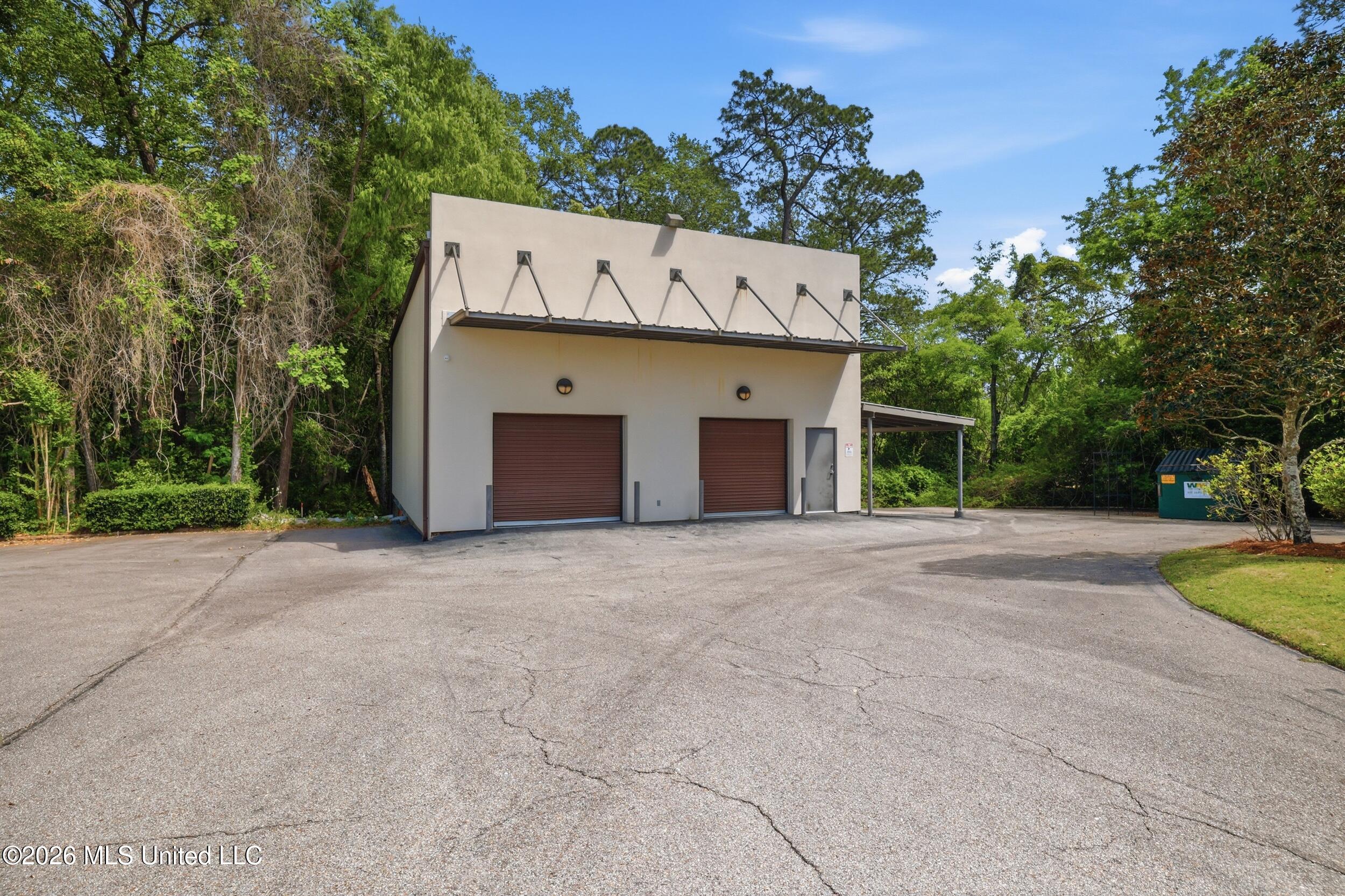 995 N Halstead Road Property Photo 36