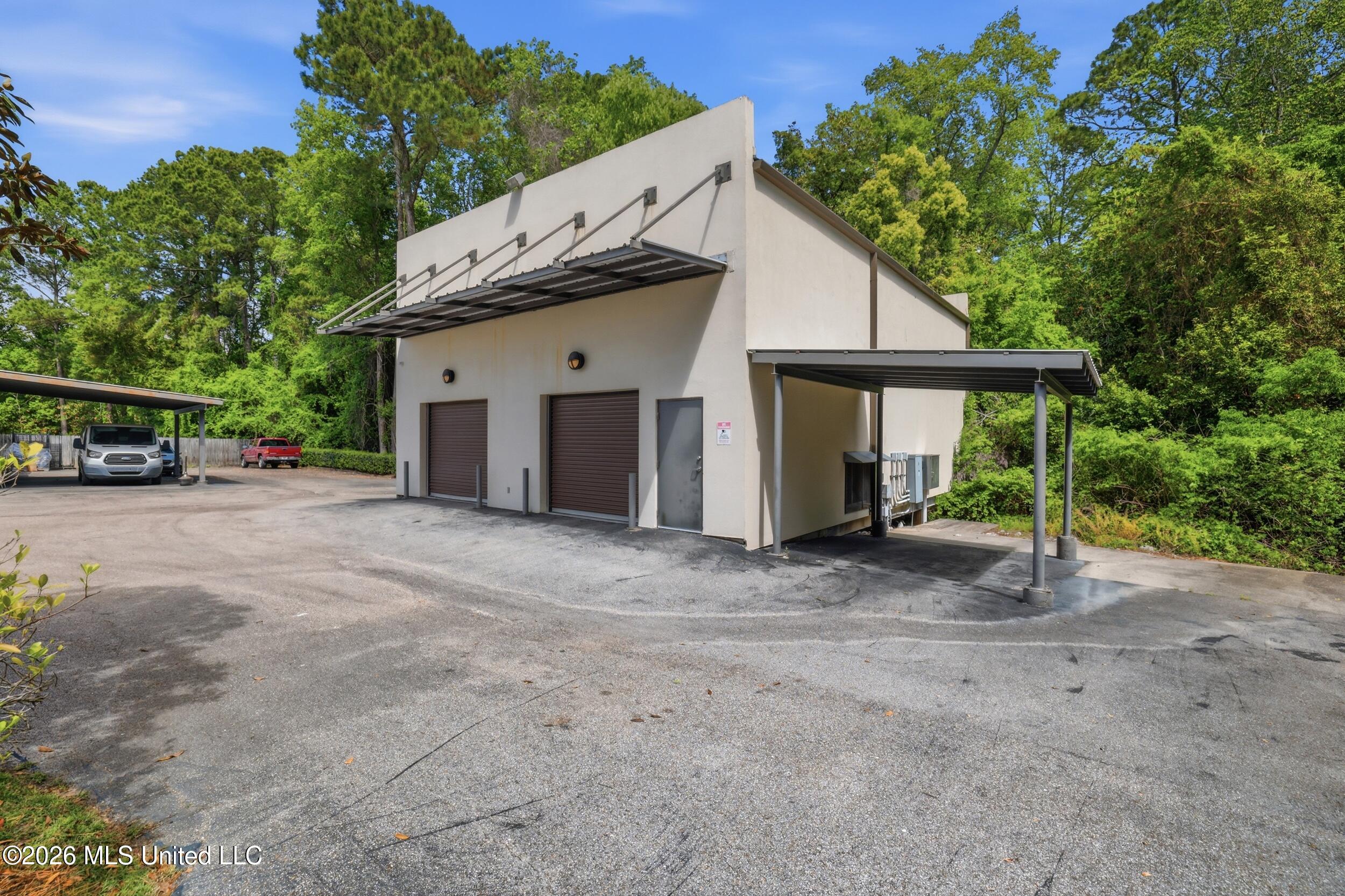 995 N Halstead Road Property Photo 37