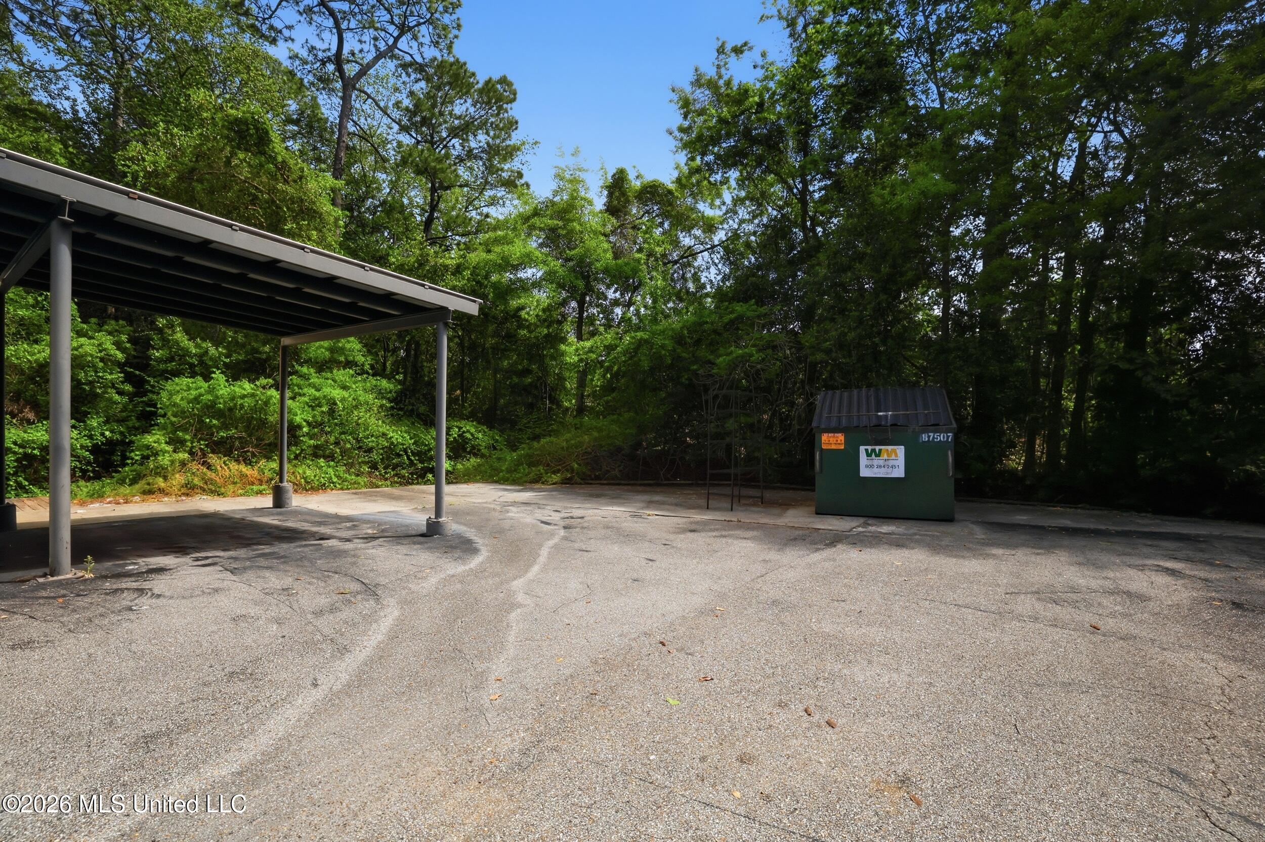 995 N Halstead Road Property Photo 38