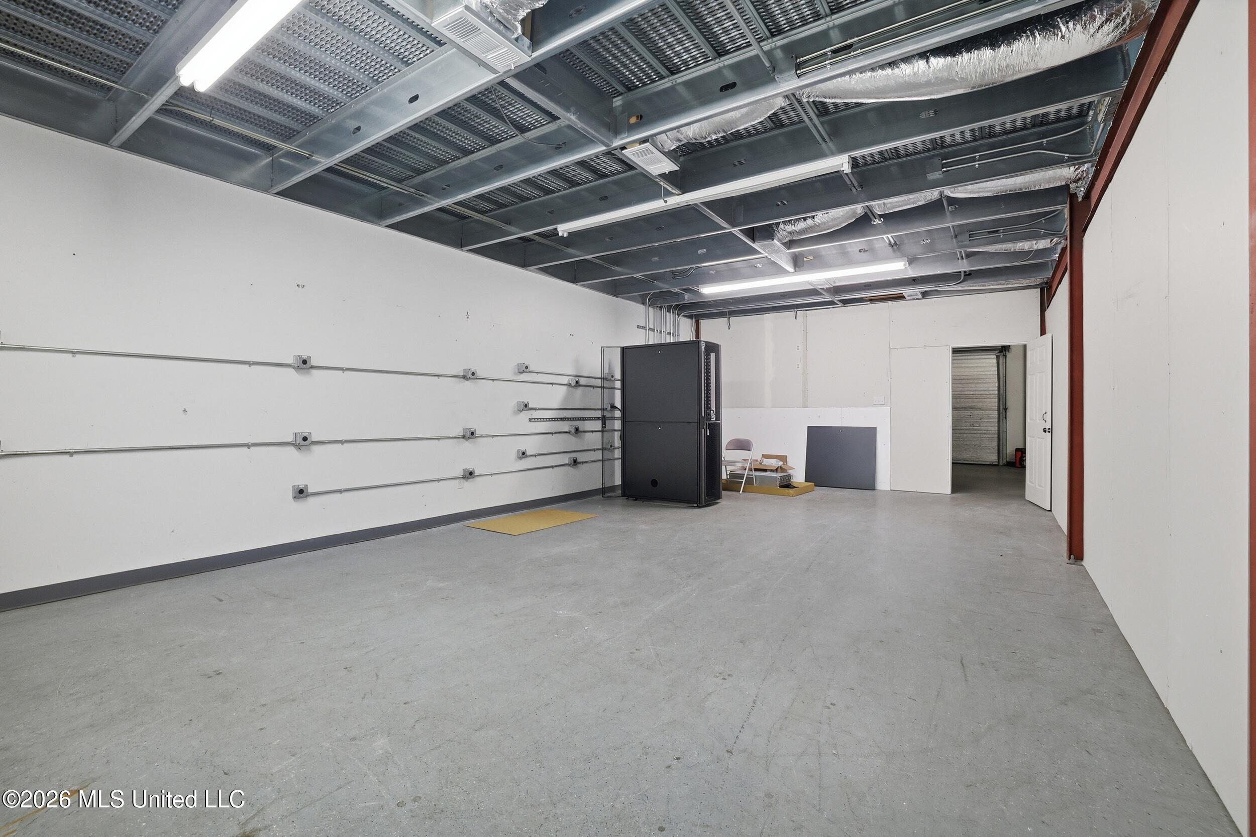 995 N Halstead Road Property Photo 46