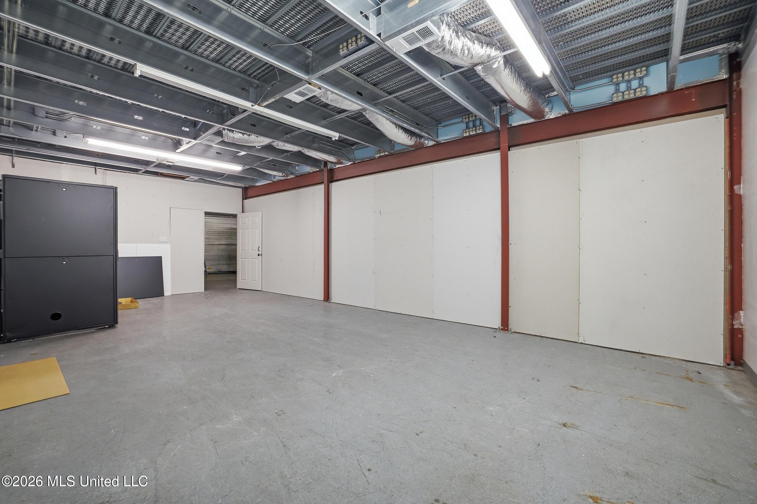 995 N Halstead Road Property Photo 47