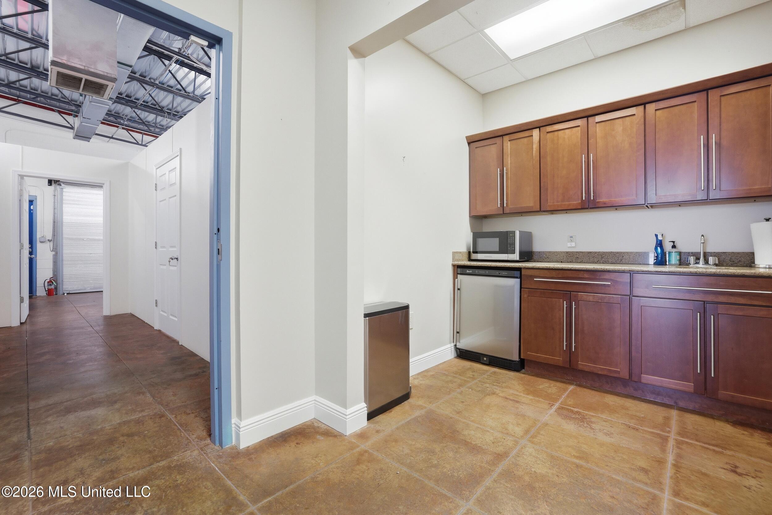 995 N Halstead Road Property Photo 62