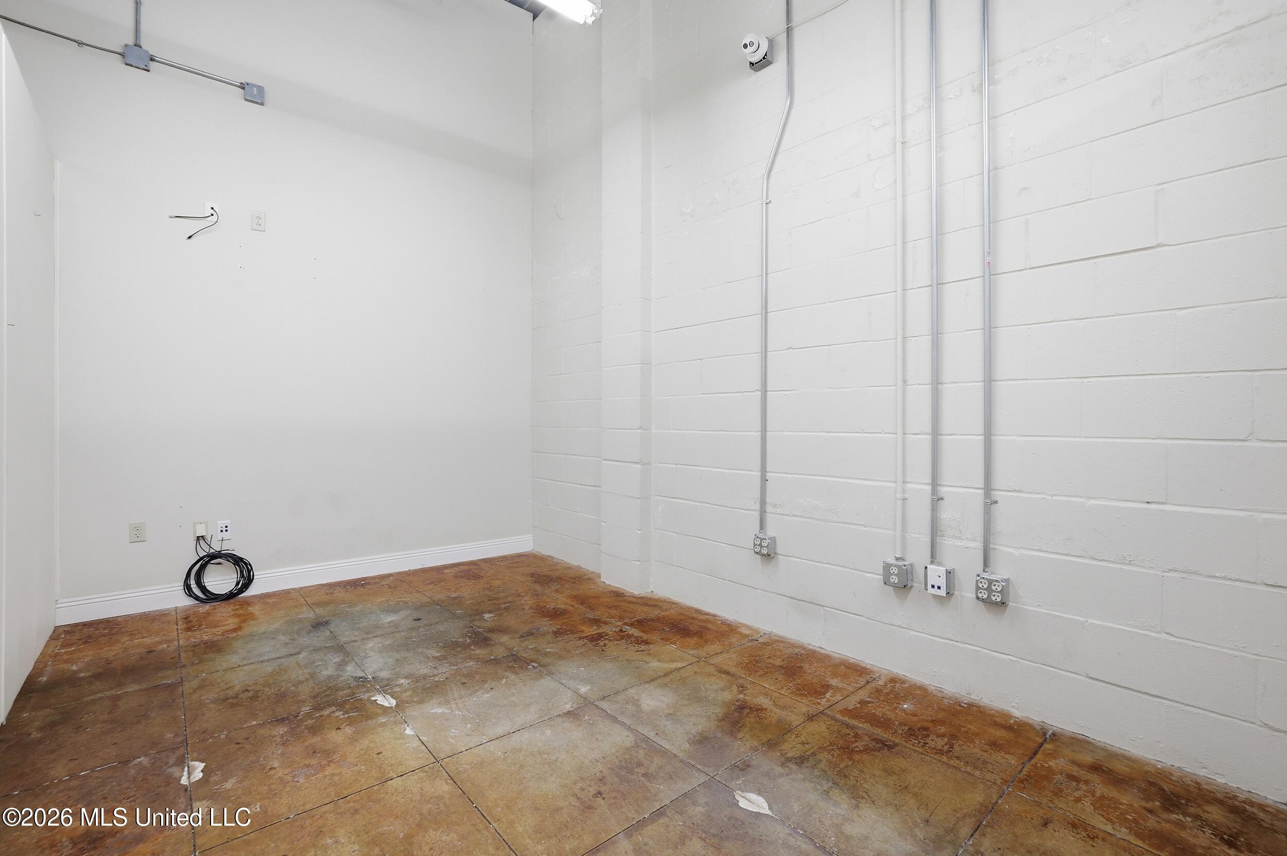 995 N Halstead Road Property Photo 70