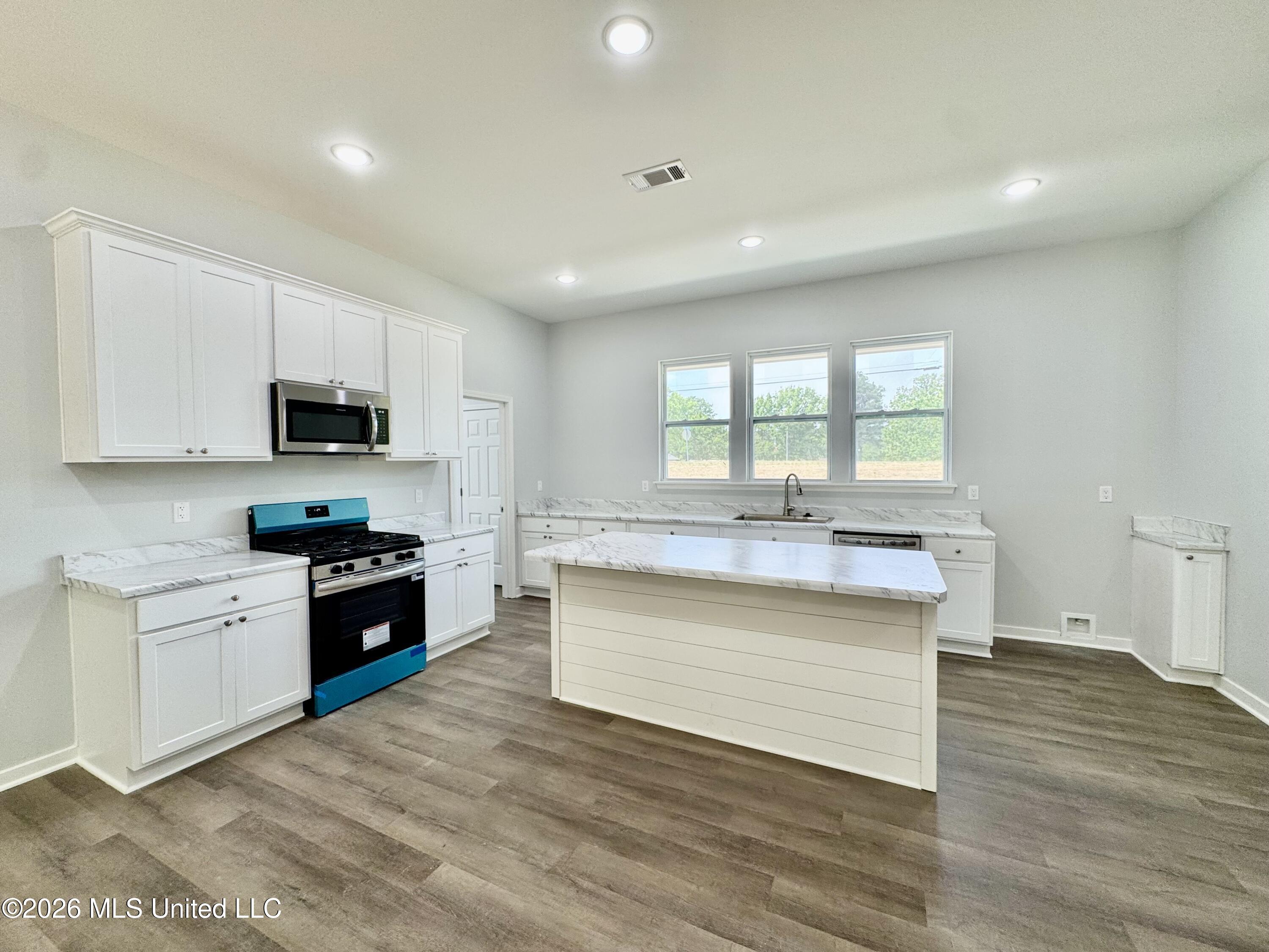 8780 E Thunderbird Drive Property Photo 11