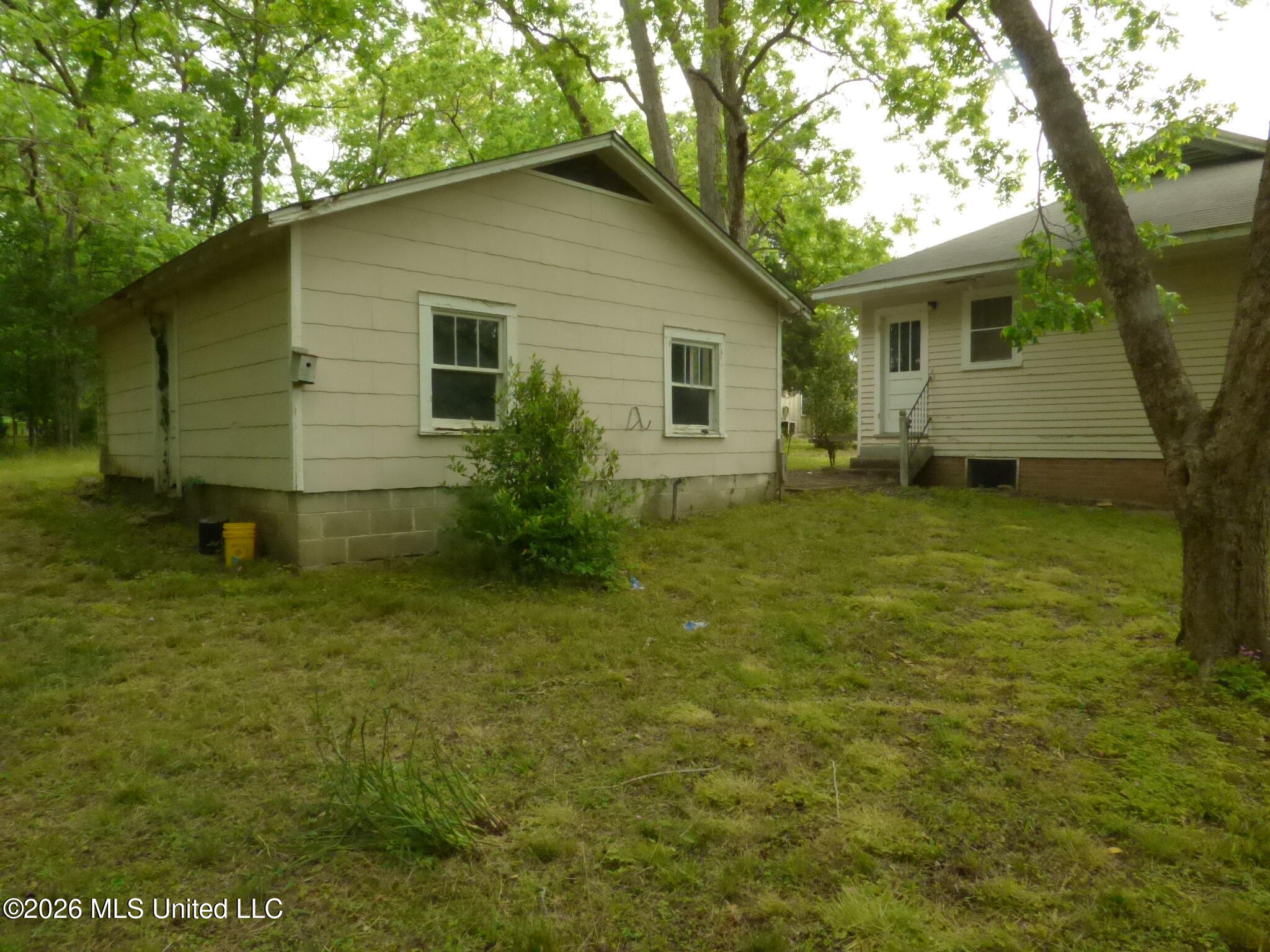 500 Poplar Street Property Photo 3