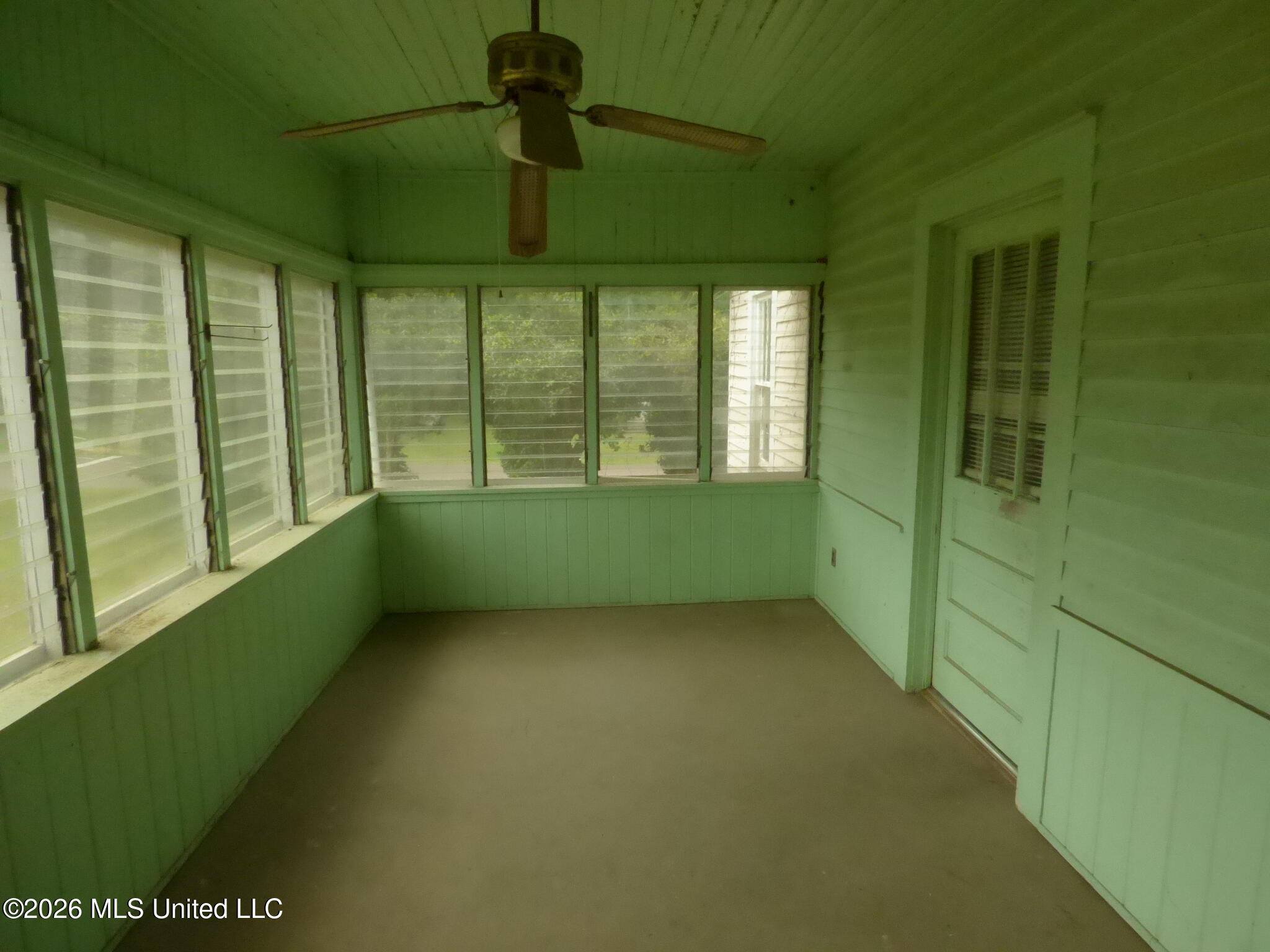 500 Poplar Street Property Photo 6
