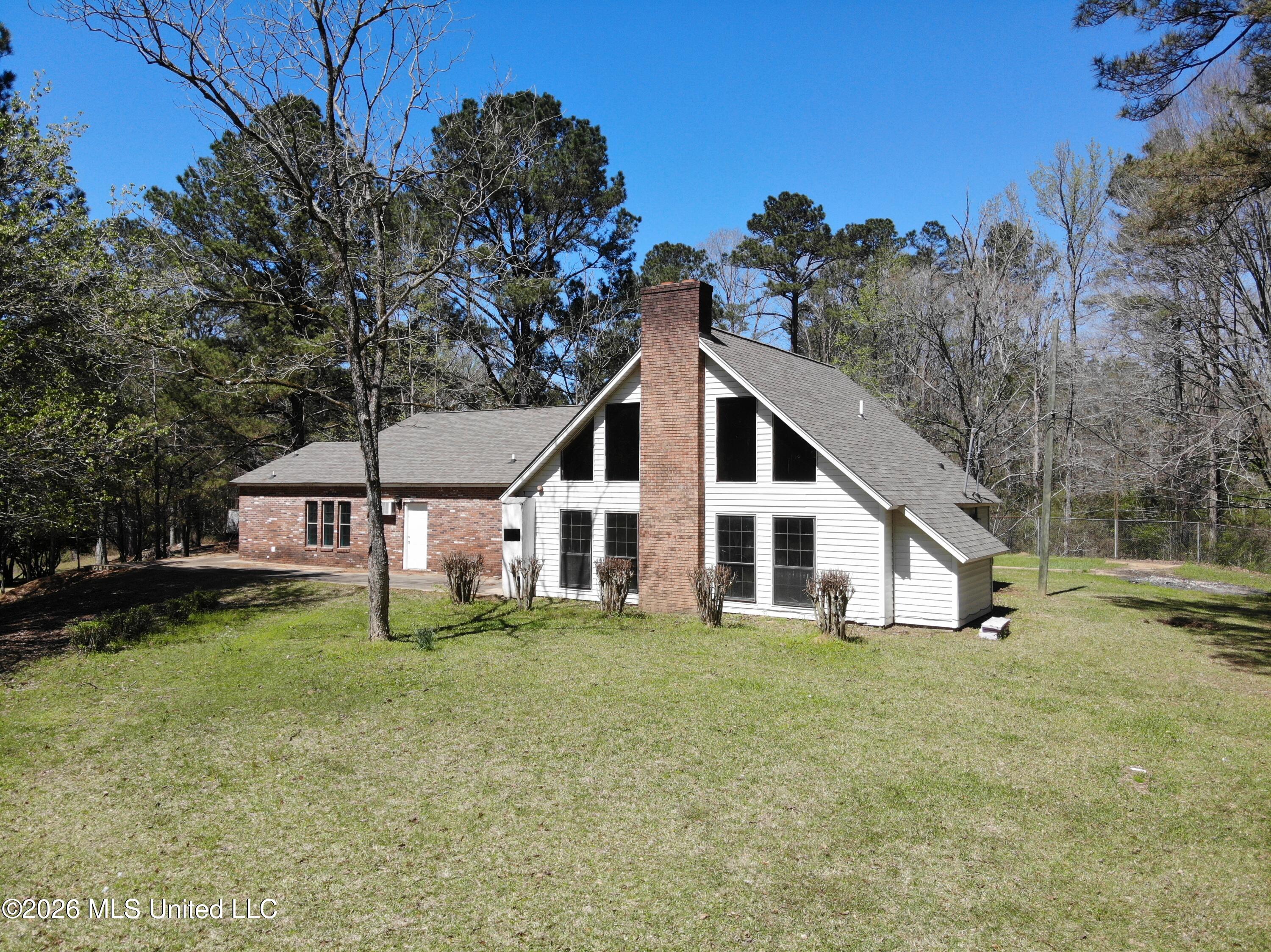 219 Bass Road Property Photo 3