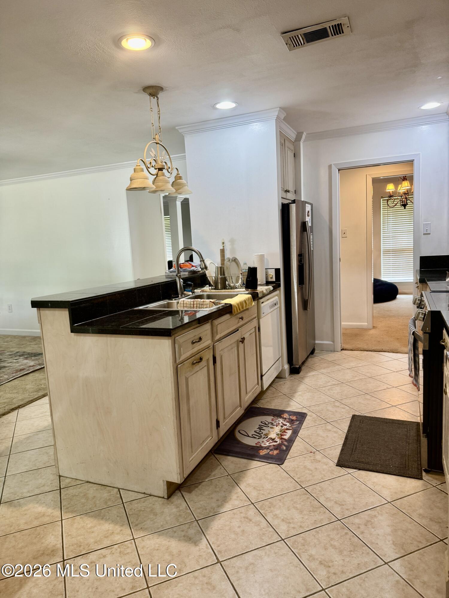 109 N Meadow Road Property Photo 10