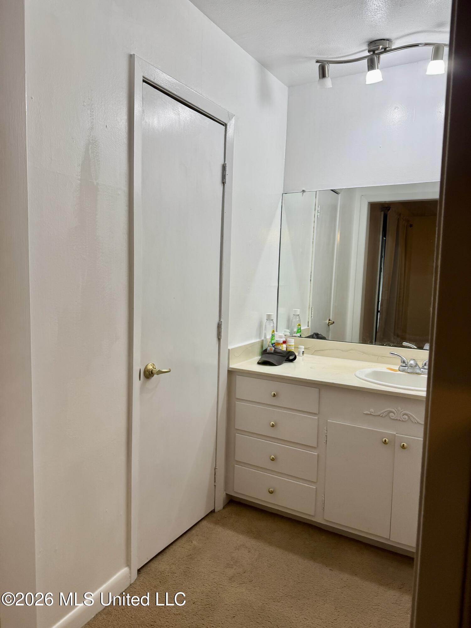 109 N Meadow Road Property Photo 24