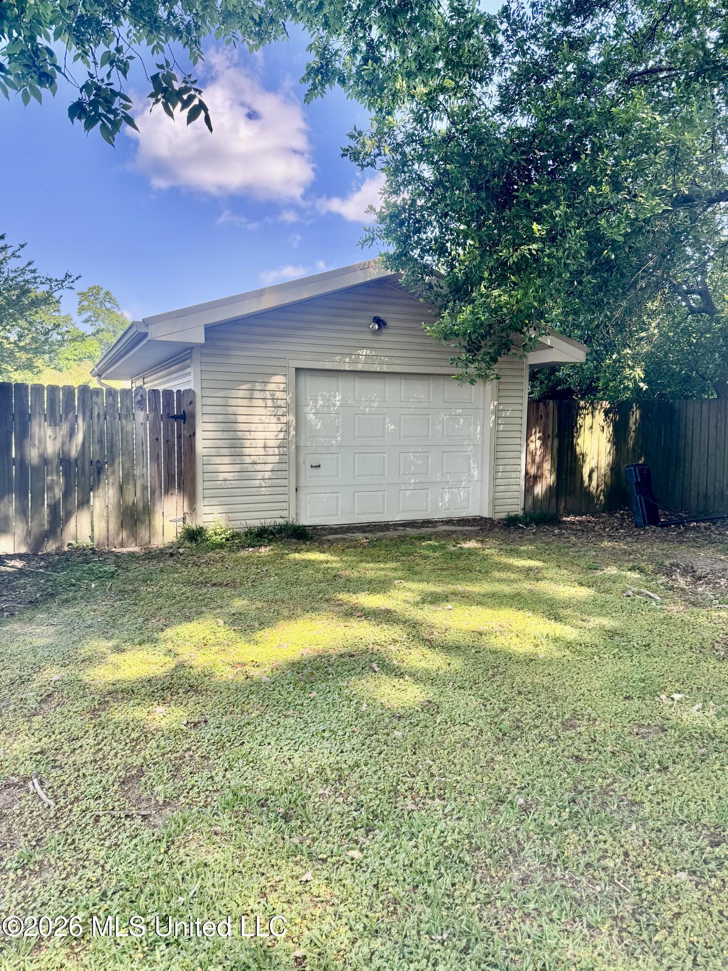 109 N Meadow Road Property Photo 31