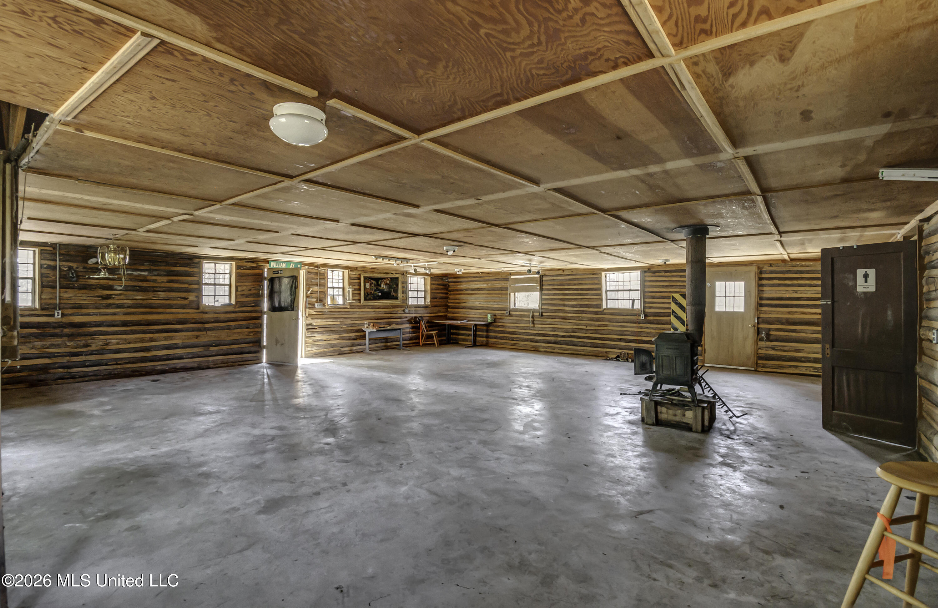 1128 Warrenton Road Property Photo 8