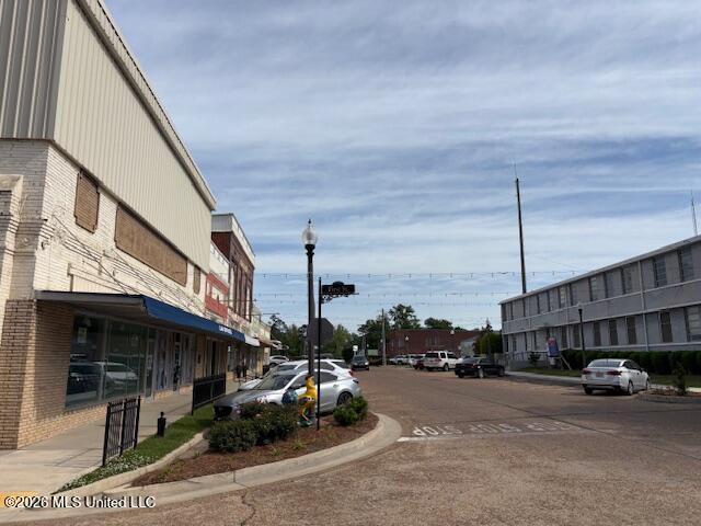 235 W Main Street Property Photo 5