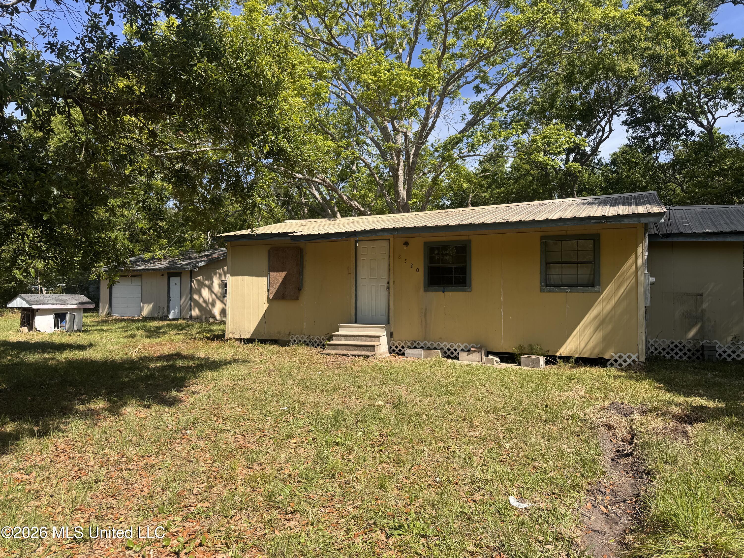 8520 Hyacinth Way Property Photo 1