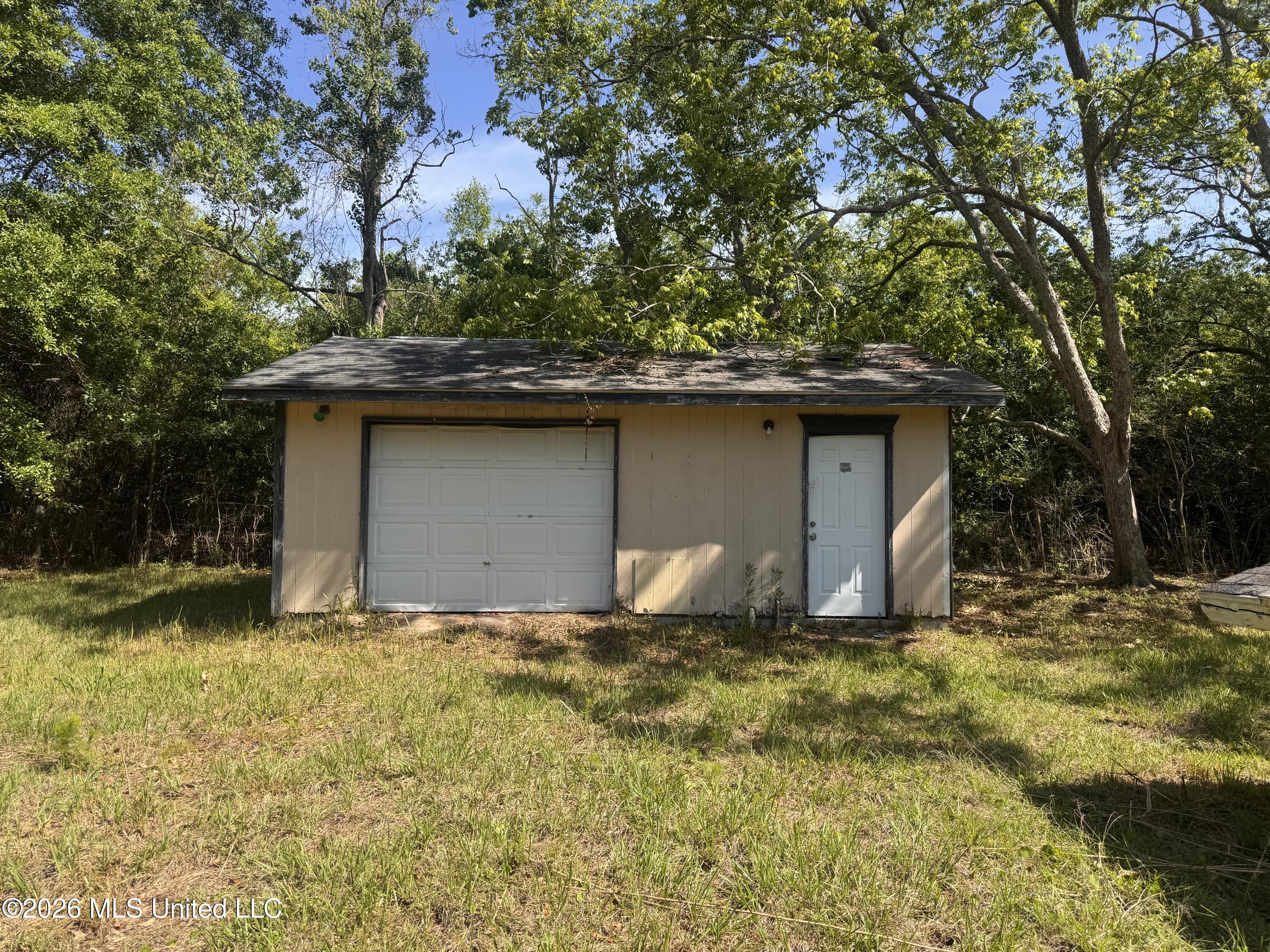 8520 Hyacinth Way Property Photo 6