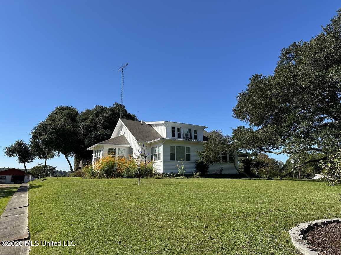 56 Kaiser Lake Road Property Photo 2