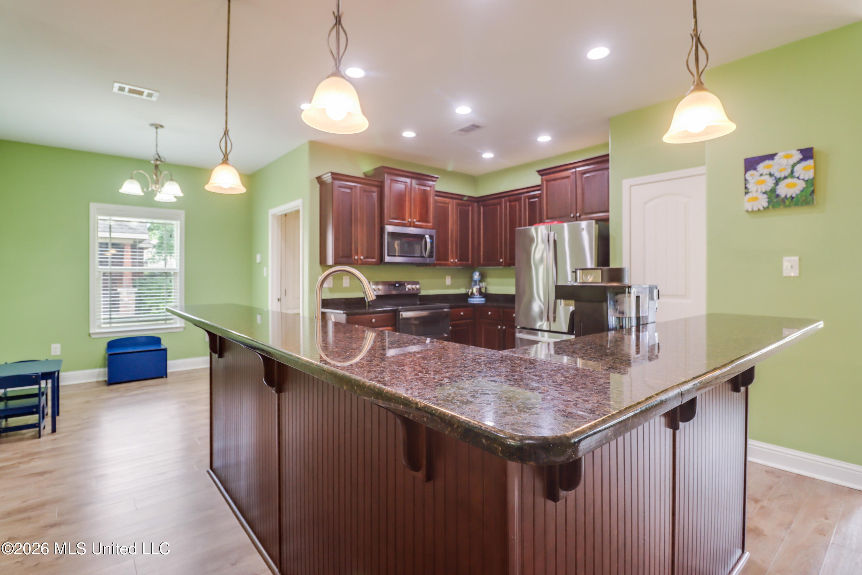 14467 N Swan Road Property Photo 10