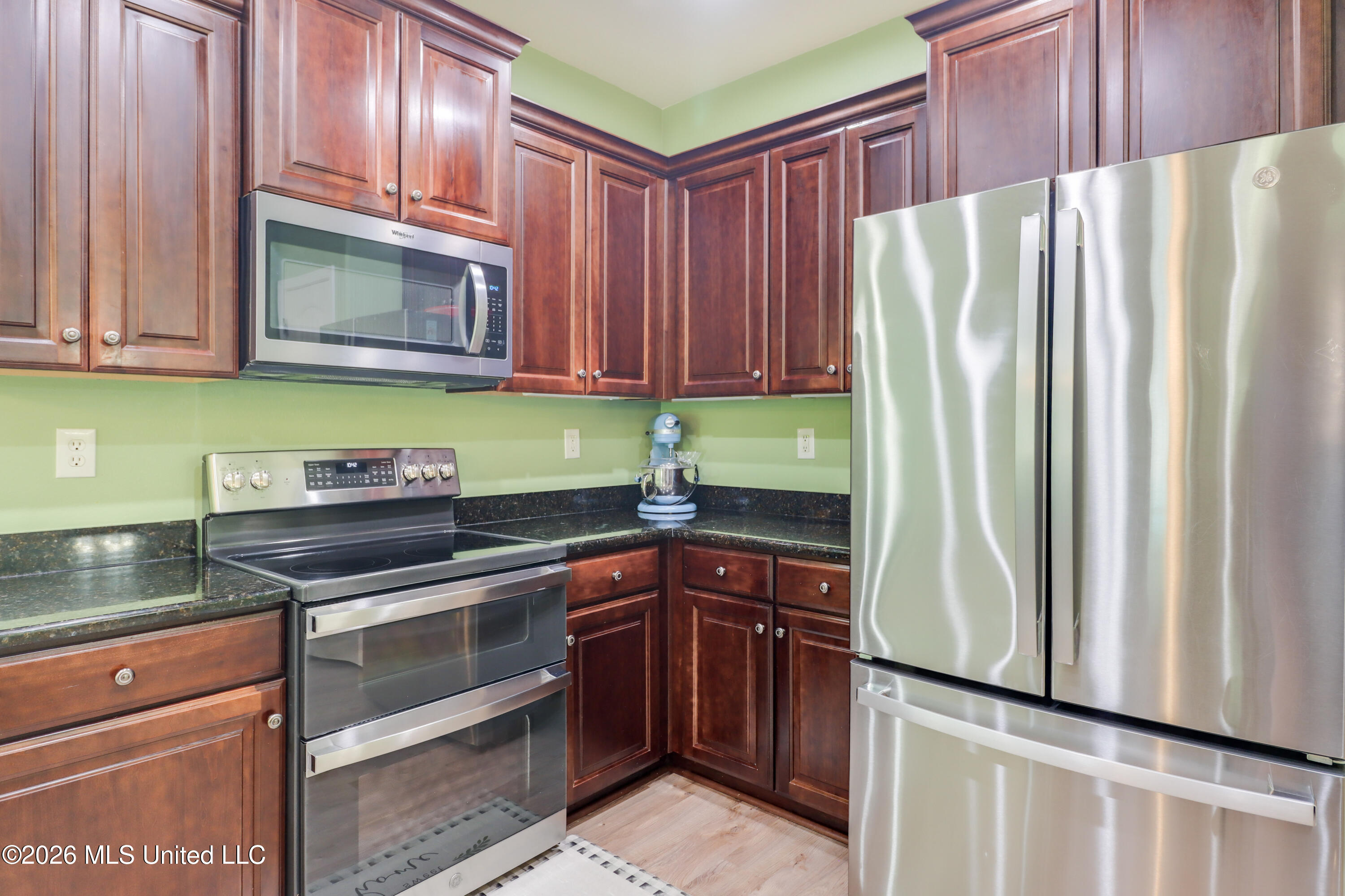 14467 N Swan Road Property Photo 11