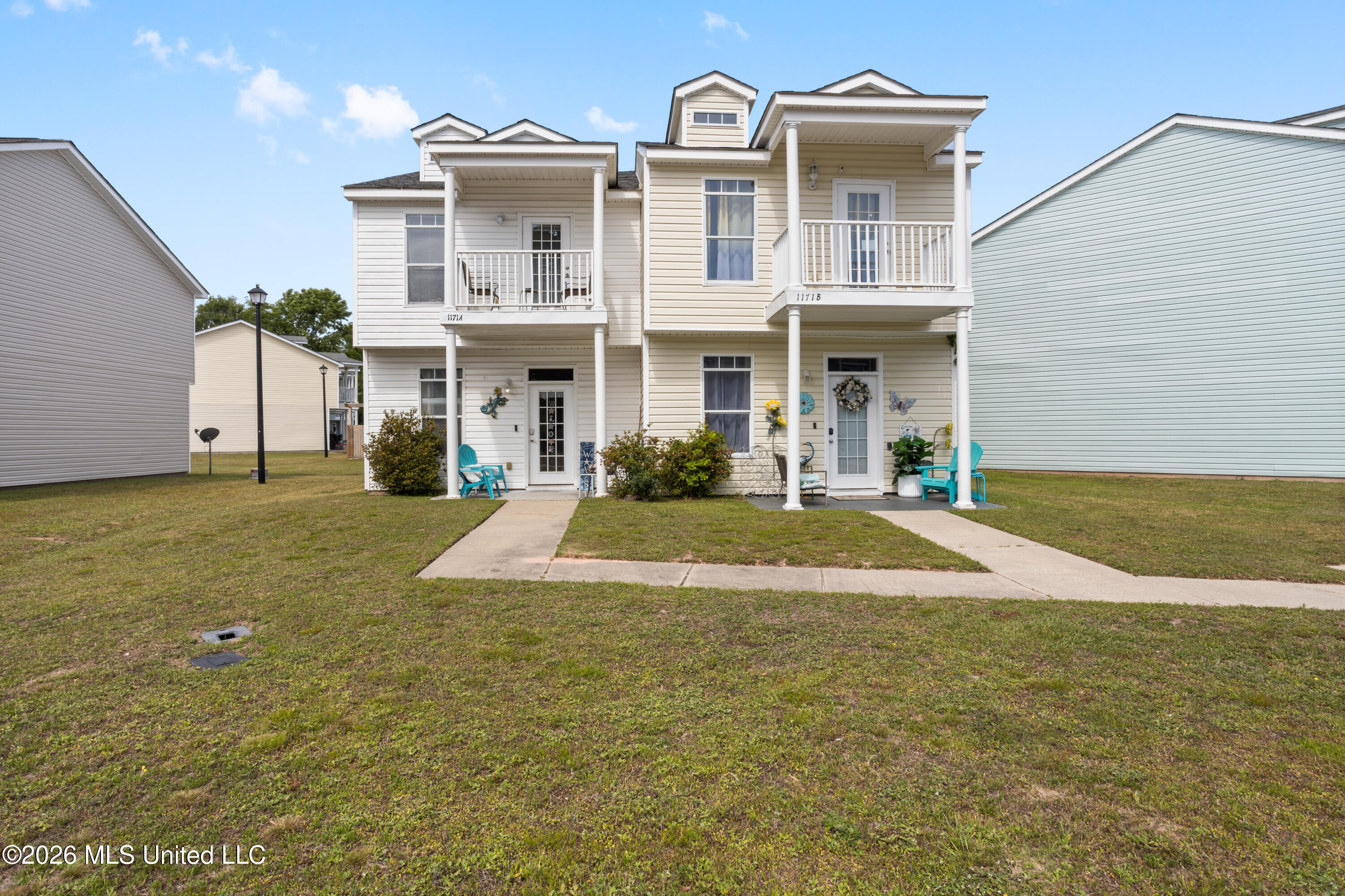1171 Century Oaks Drive Property Photo 1