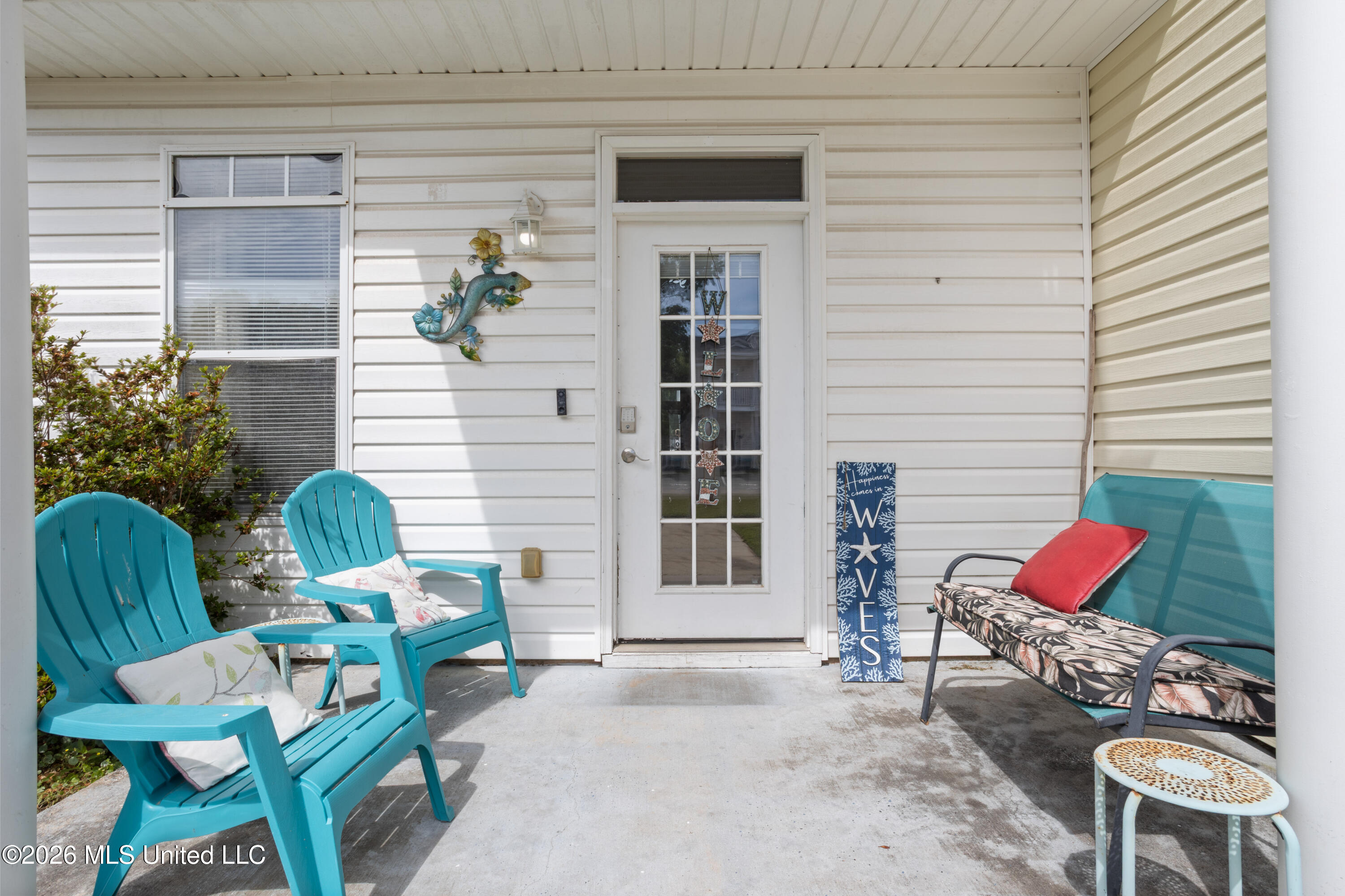 1171 Century Oaks Drive Property Photo 5