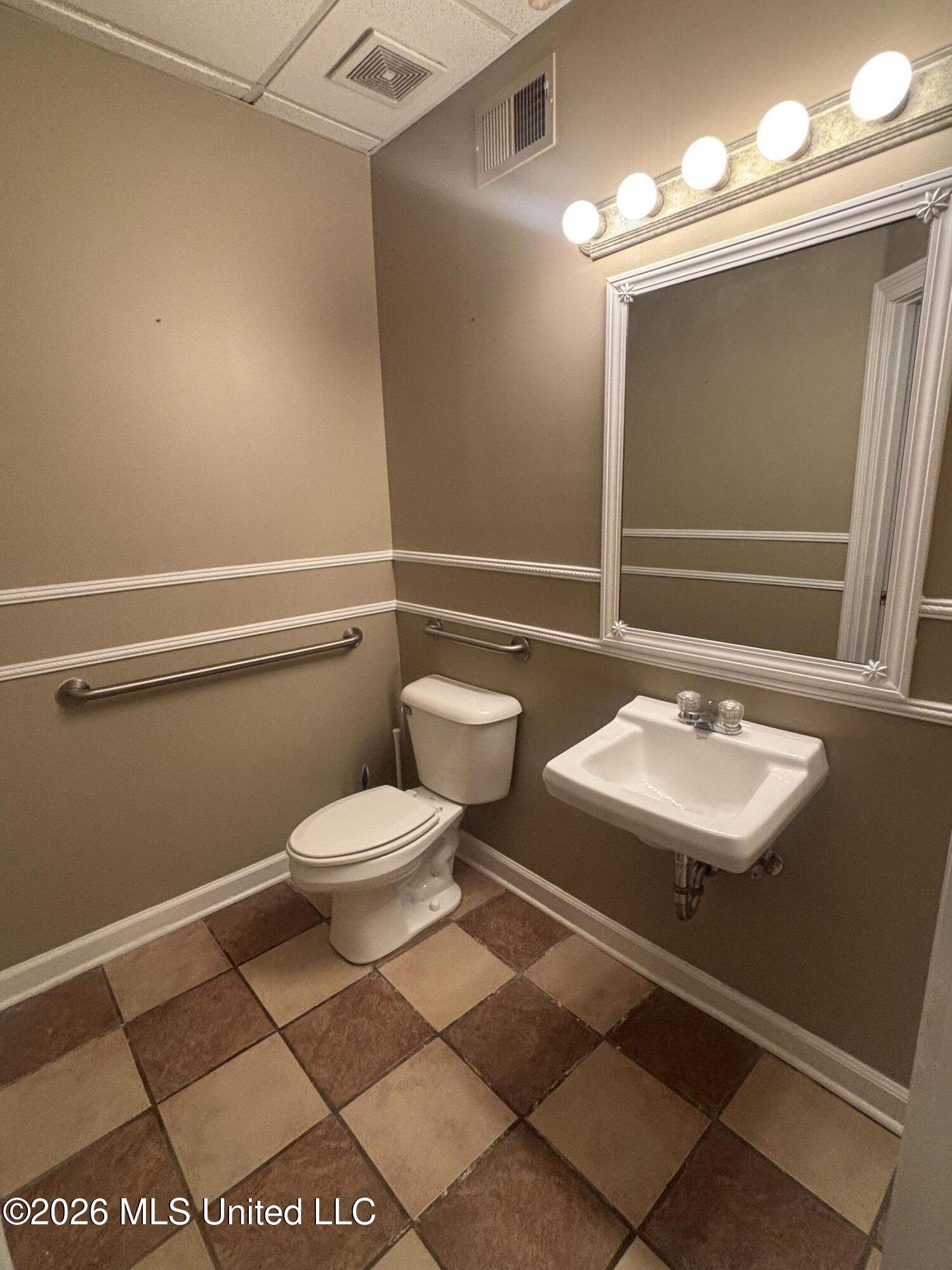 7160 Tchulahoma Road Property Photo 8