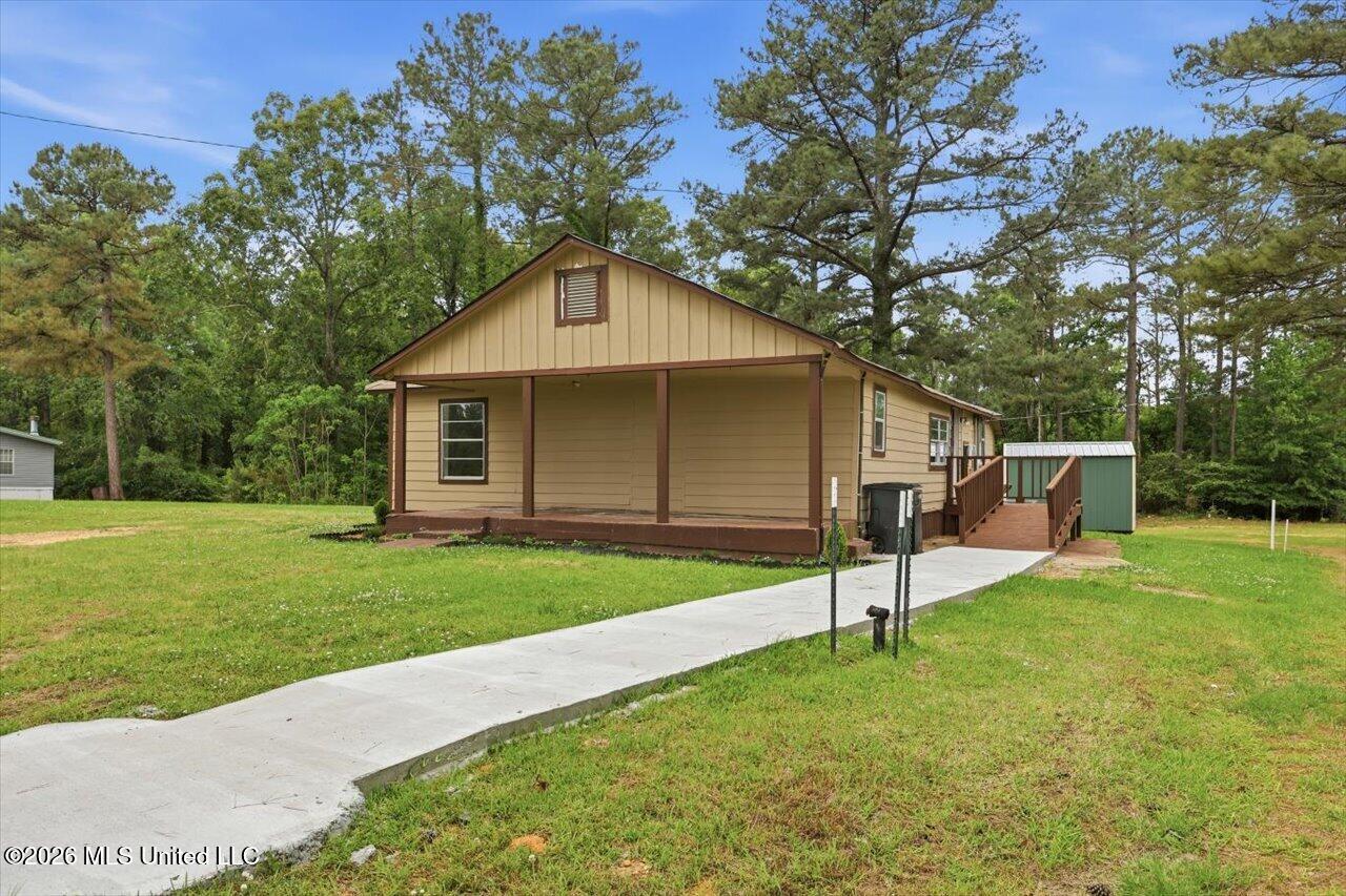 668 Rose Hill Road Property Photo 2