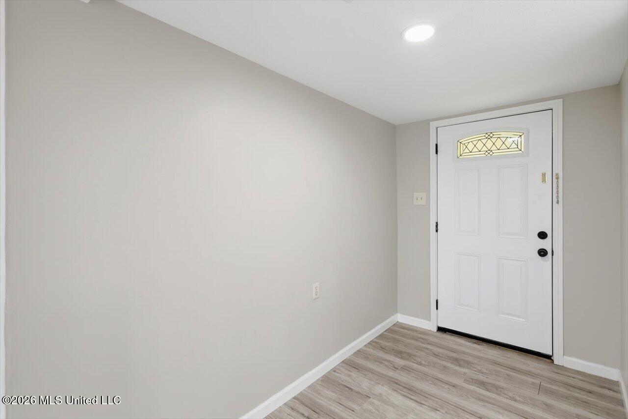 668 Rose Hill Road Property Photo 4